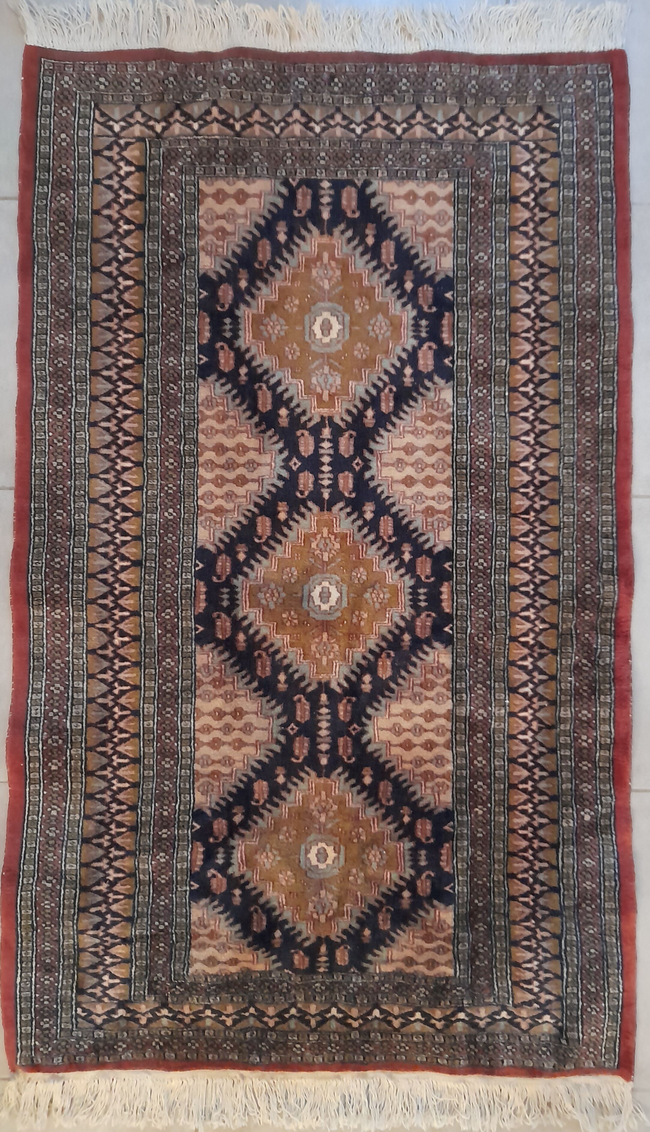 Handmade carpet 159x95cm