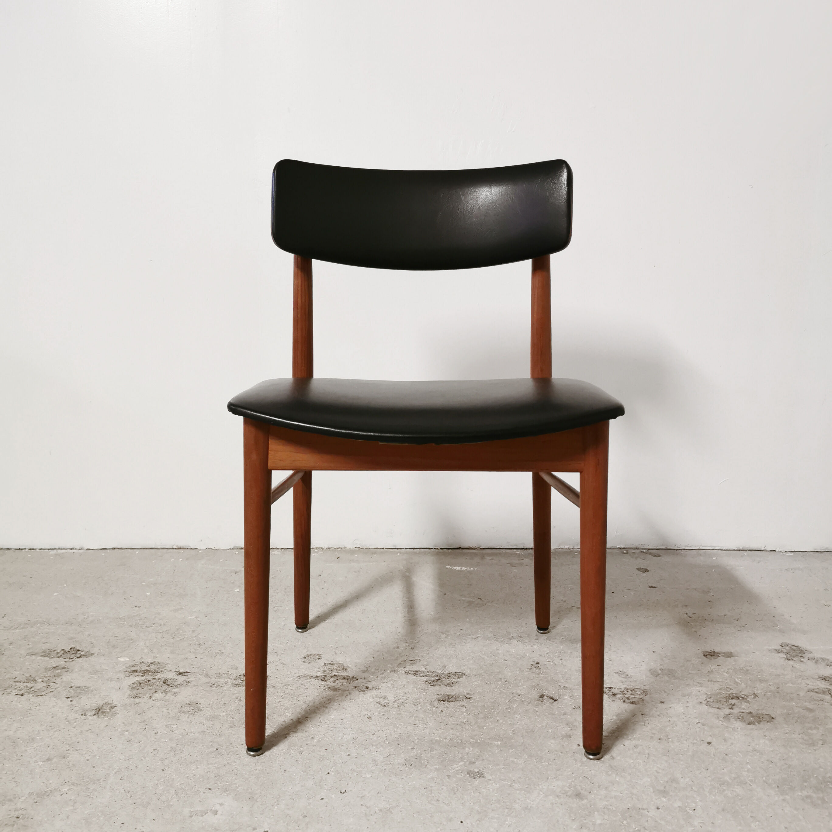 Chaise danoise en teck du fabriquant Sax, 1960
