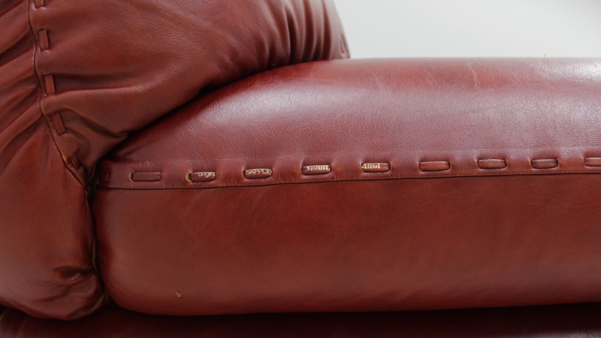 Vintage leather 3 seater sofa Mobil Girgi, 1970s