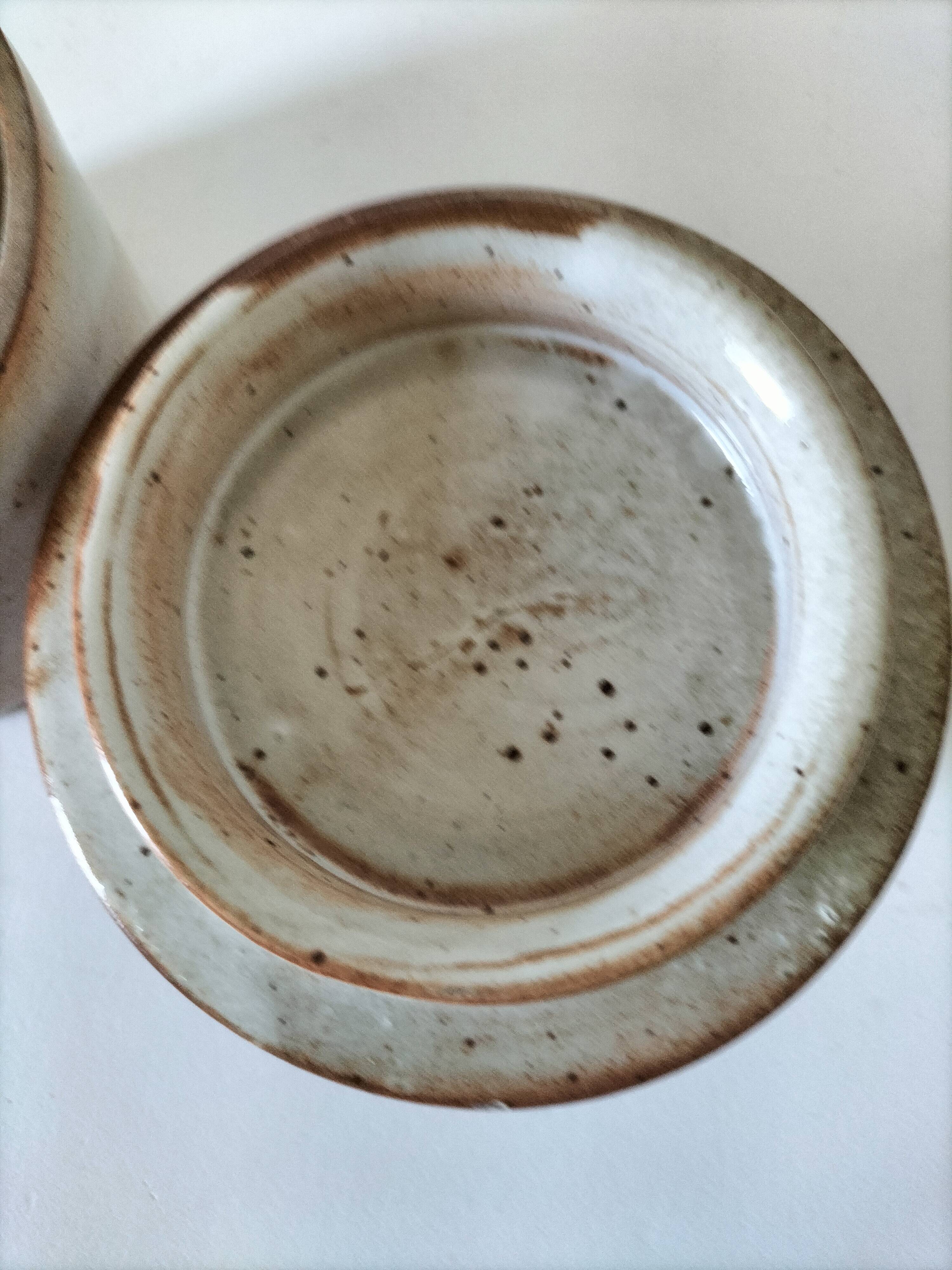 Beurrier à eau en grès artisanal