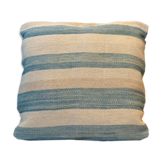 Coussin en laine rayée