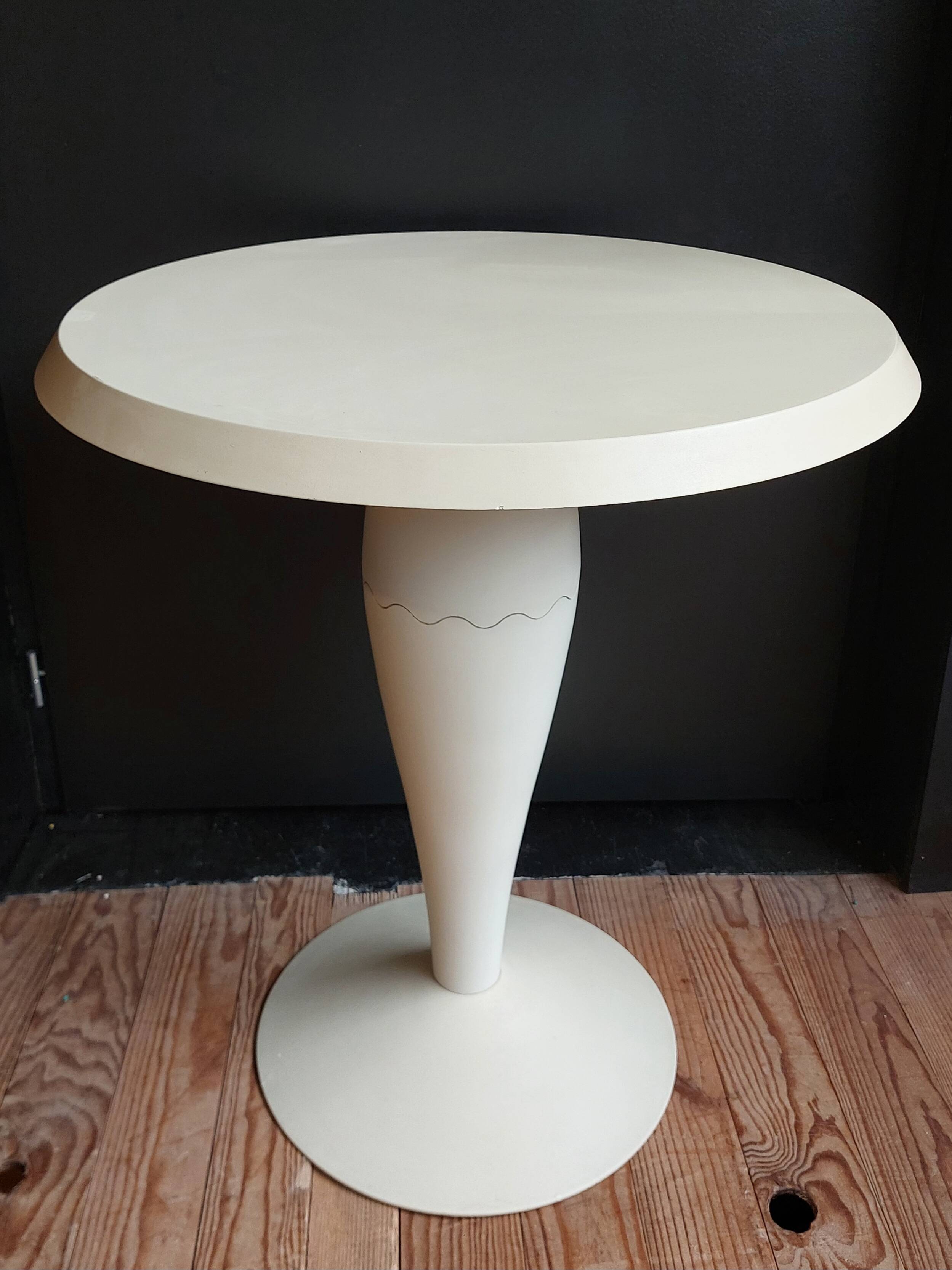 Miss Balu table Philippe Starck