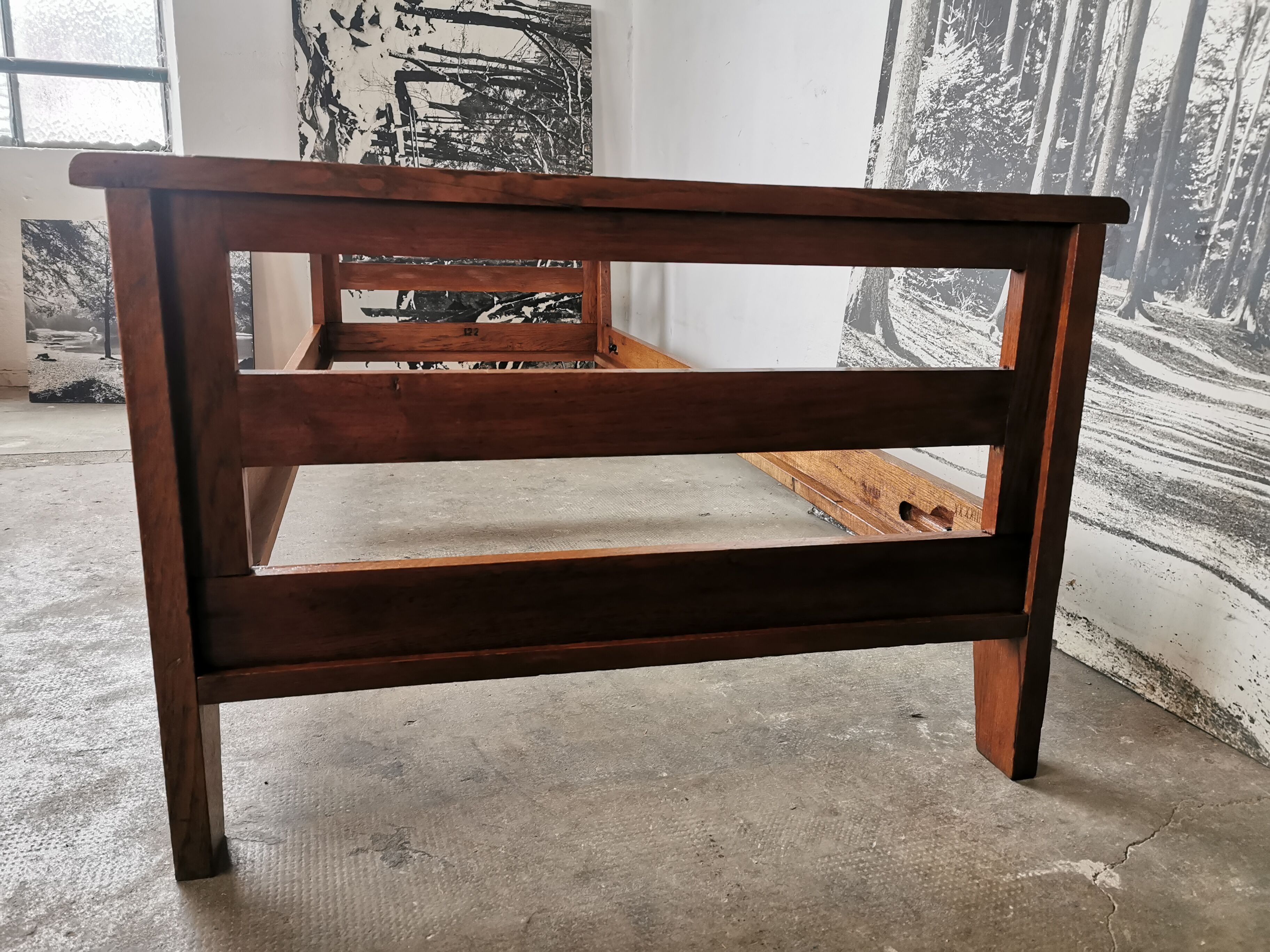 Mru bed René Gabriel, reconstruction