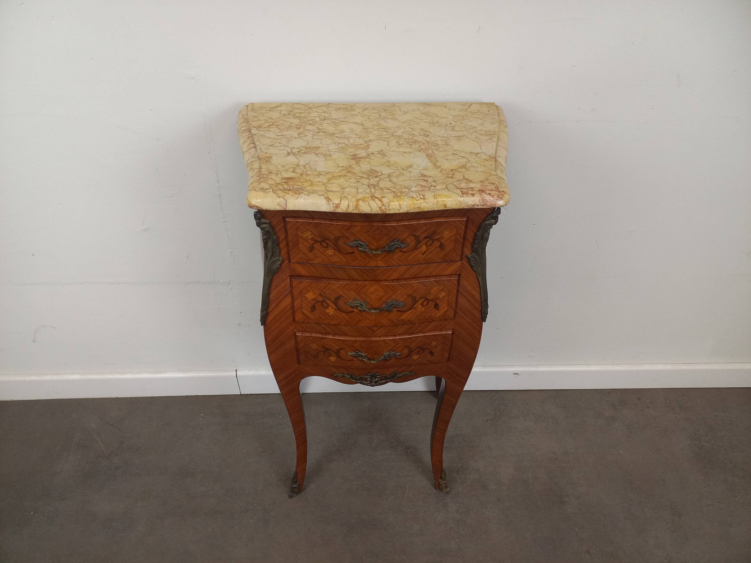 Chevet de style Louis XV
