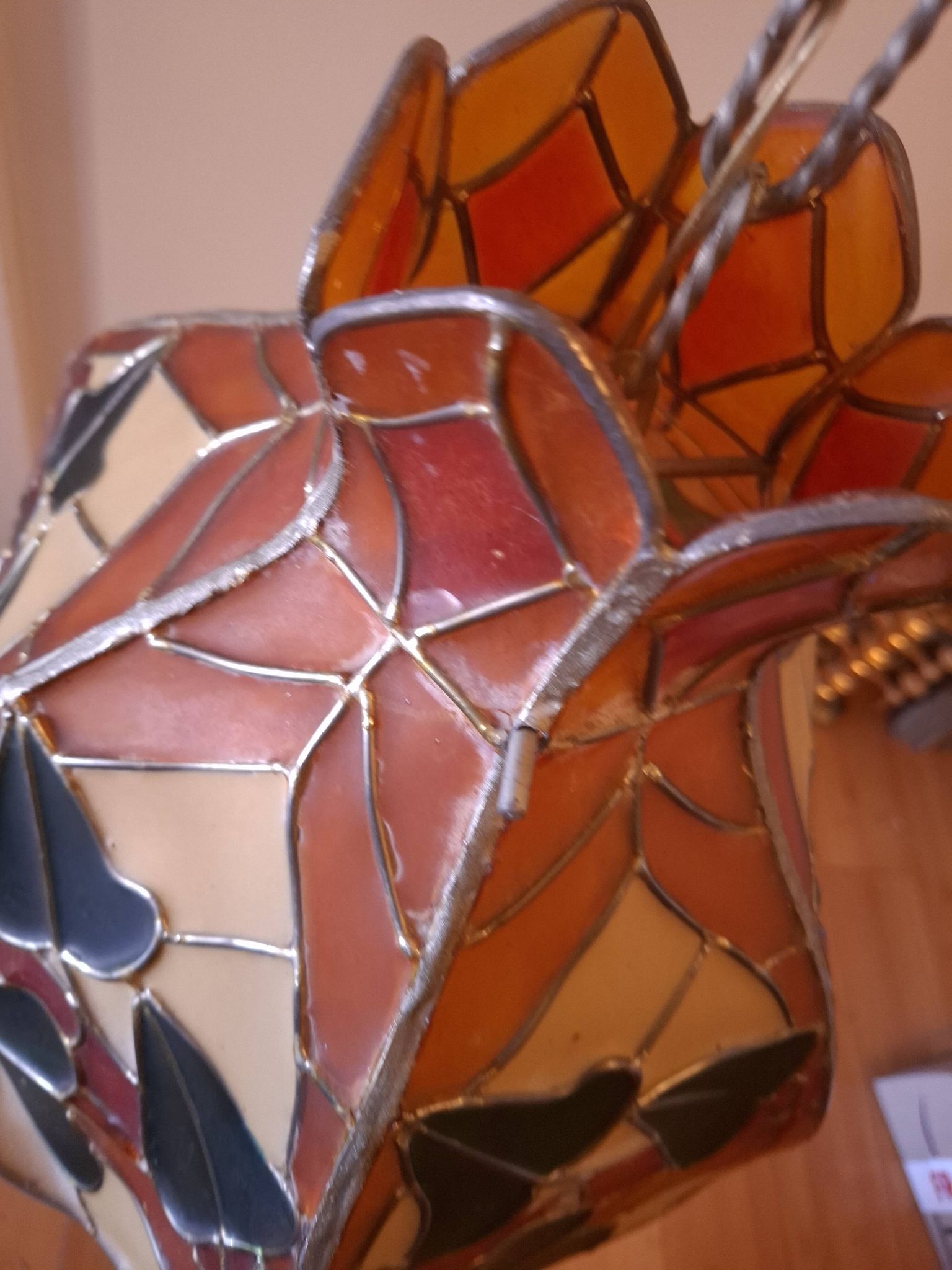 Tiffany-style stained glass pendant light