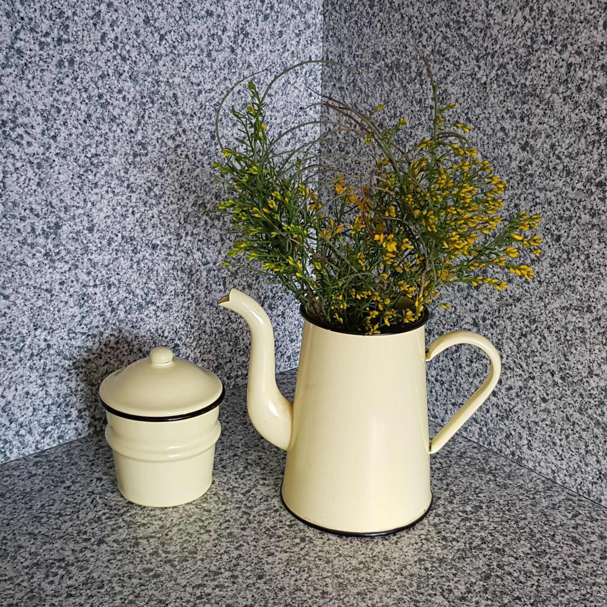 Pale yellow enamelled coffee maker