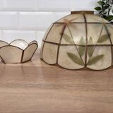 Mother-of-pearl lampshade for suspension