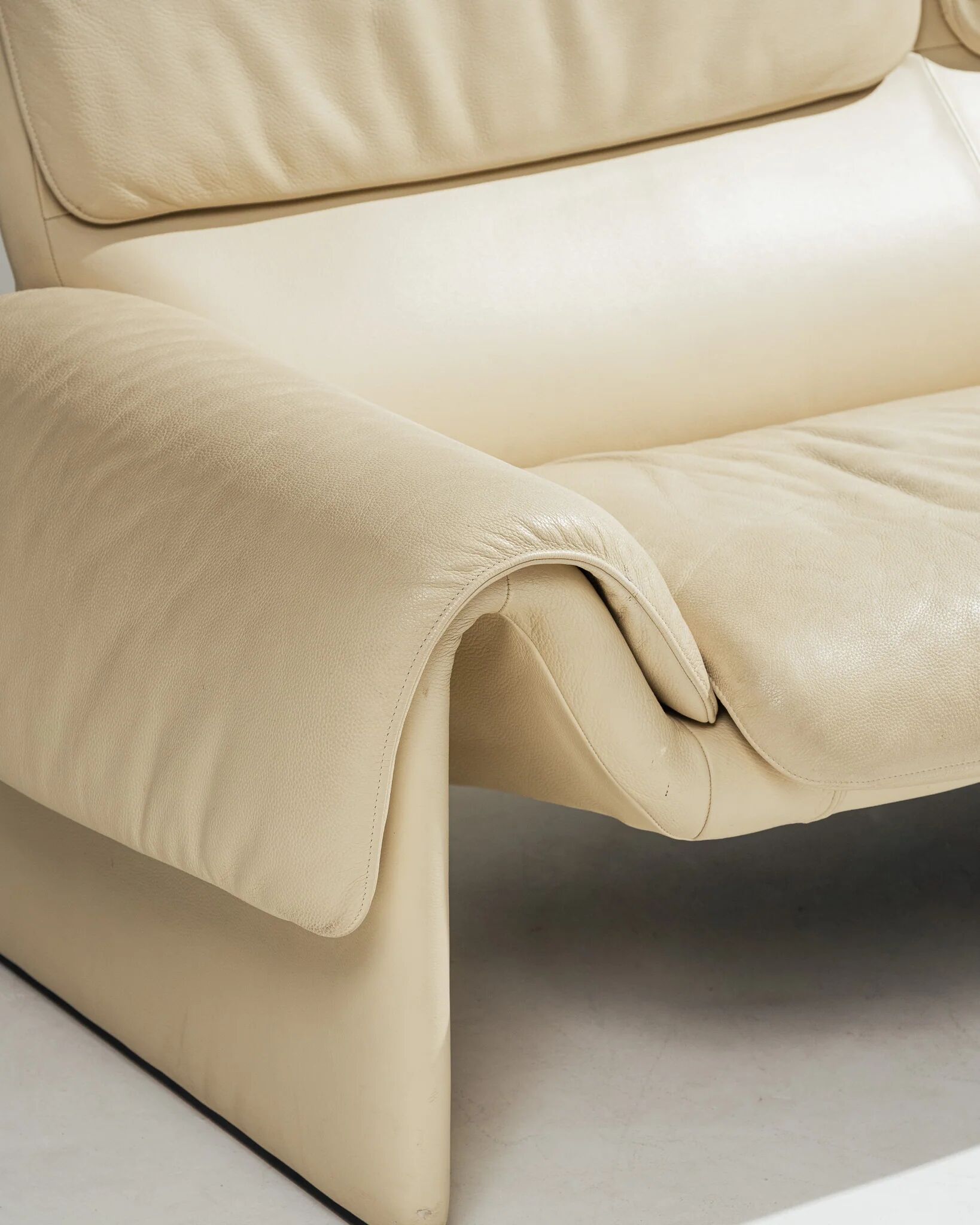 Leather sofa 'DS 2011', De Sede, 1980s