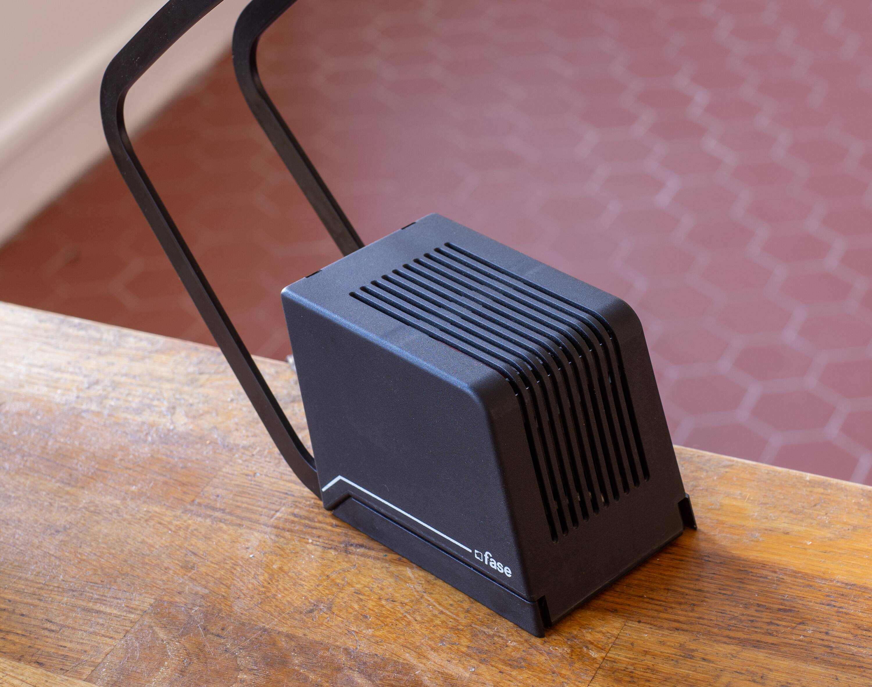 FASE Vintage table lamp from the 80s - Model: Nutria - Good condition