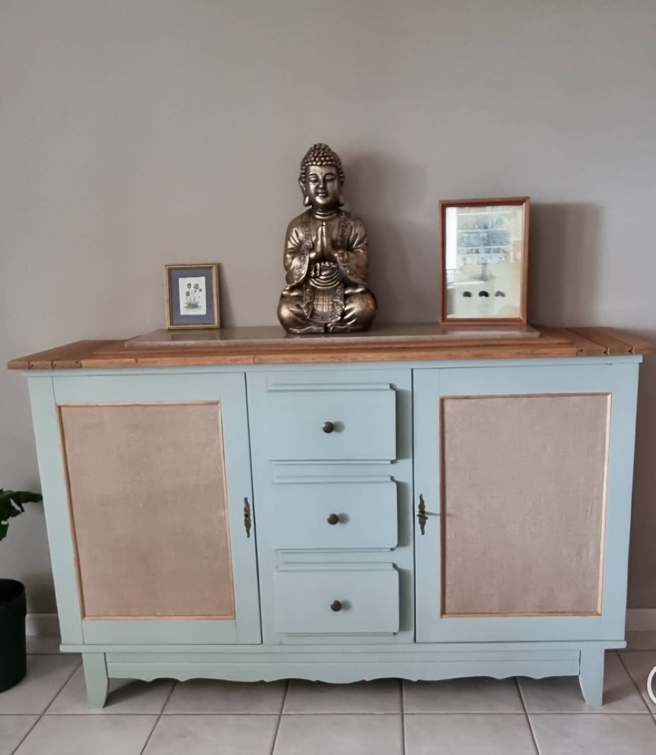 2-door sideboard
