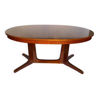 Scandinavian extendable oval round table in teak lg 160 to 240cm vintage an60