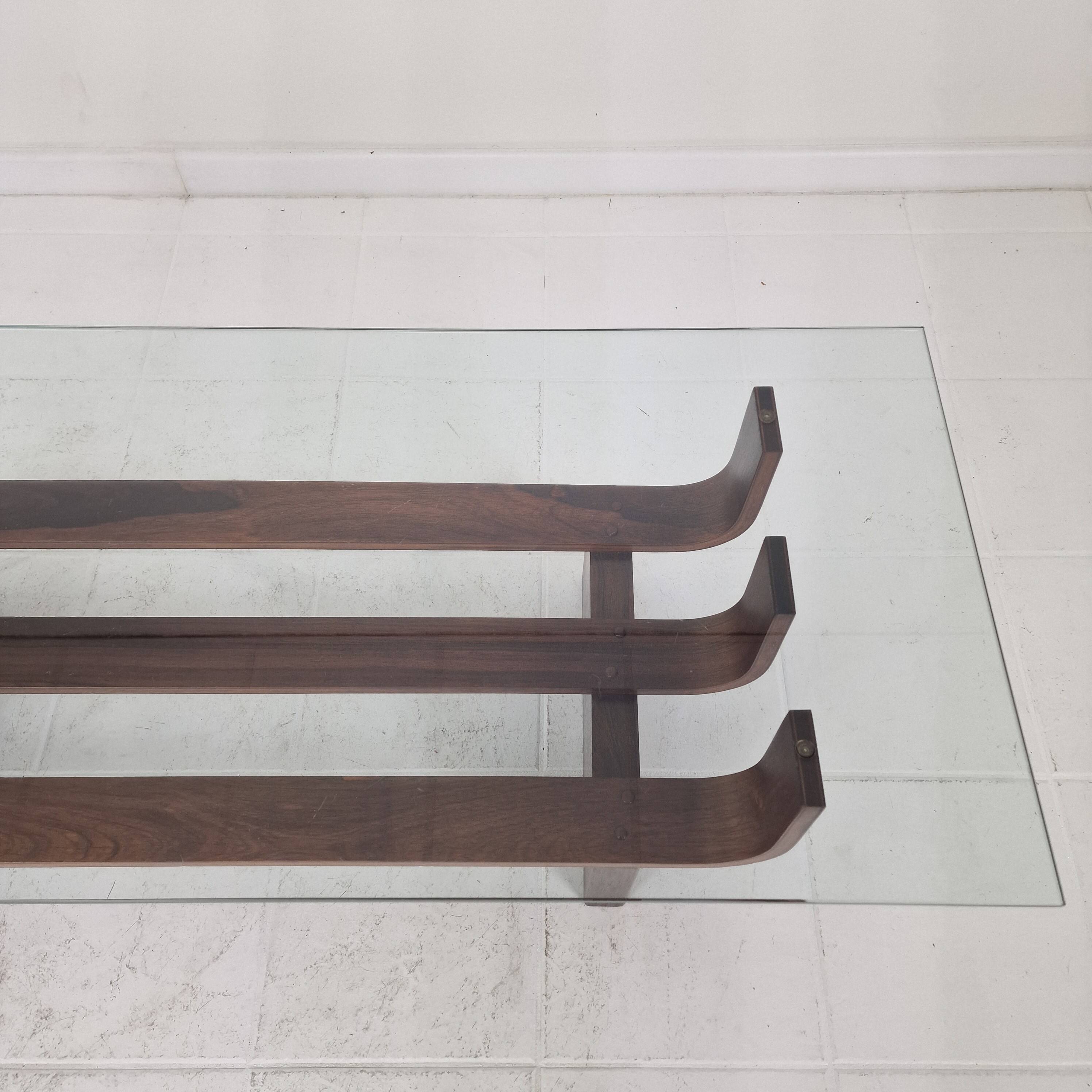 Table basse en teck élégante des années 60 par James Brown pour T.H. Brown, années 1970.