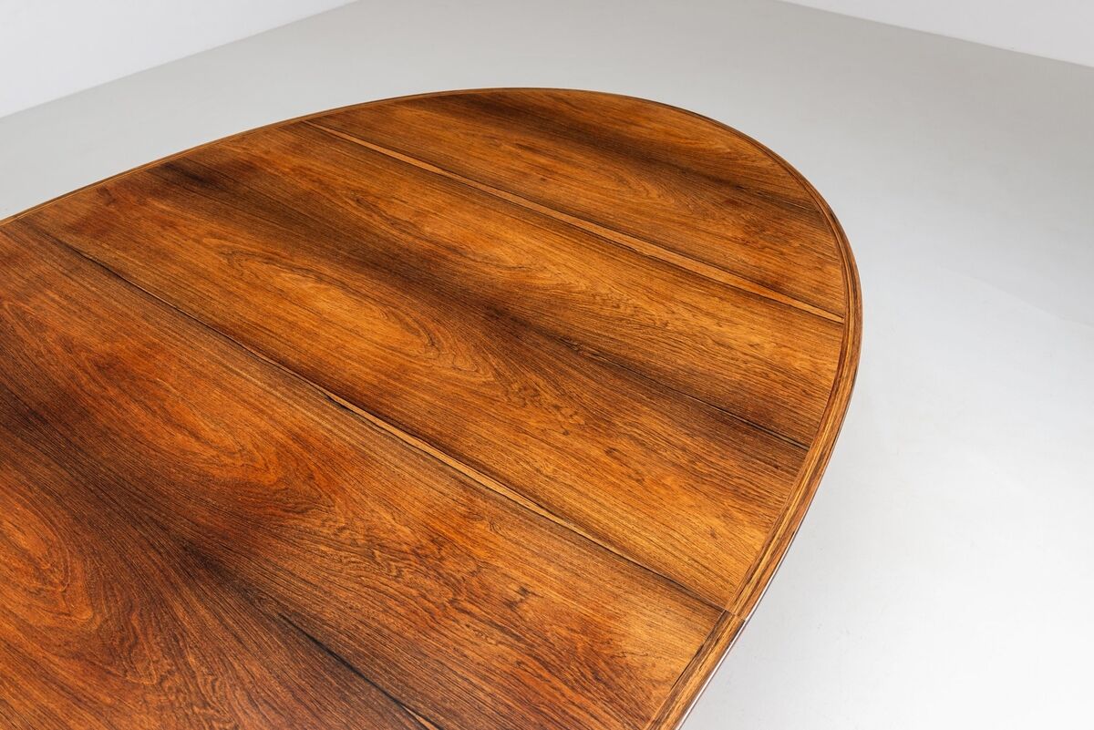 Arne Vodder oval dining table model 212 in rosewood Sibast Denmark 1960
