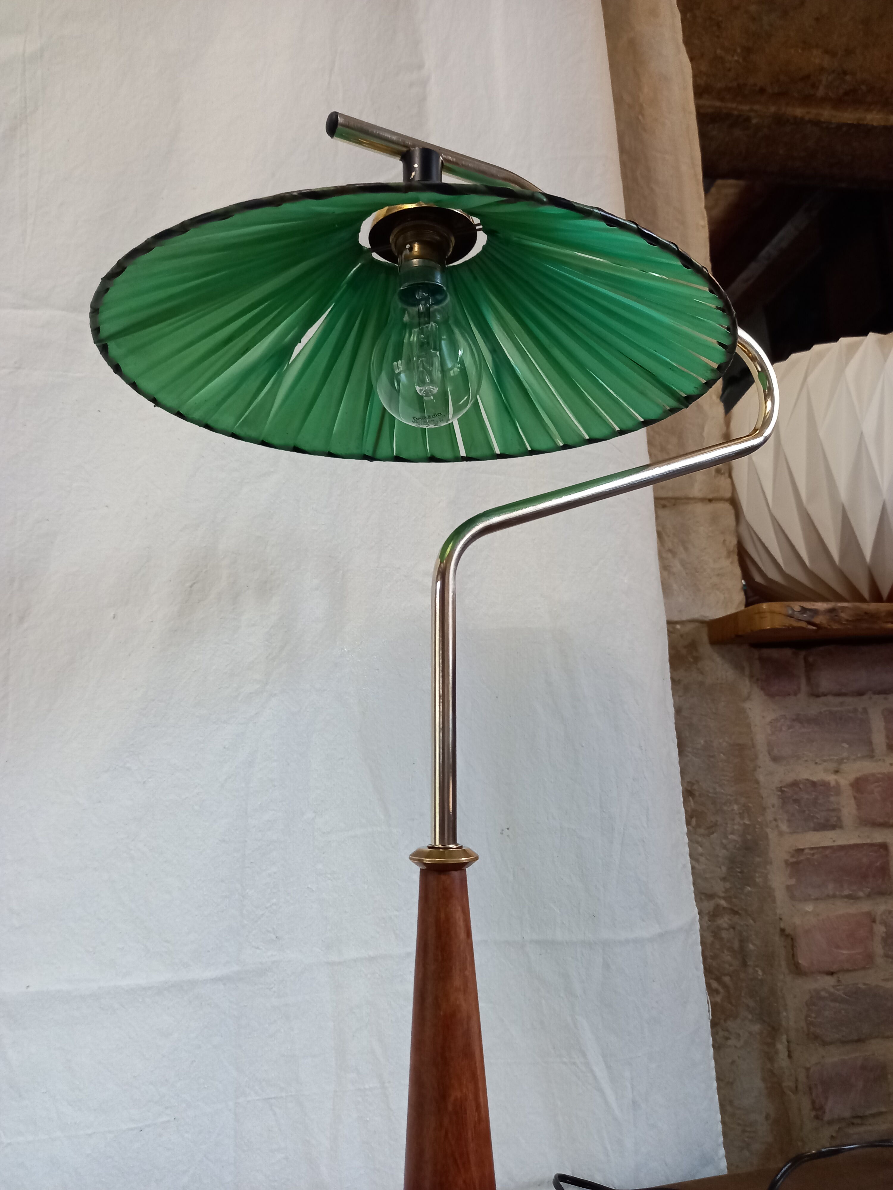 Living room lamp in gilded brass and wood 50s