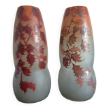 Pair of antique vases decorated with holly (early 20th century)