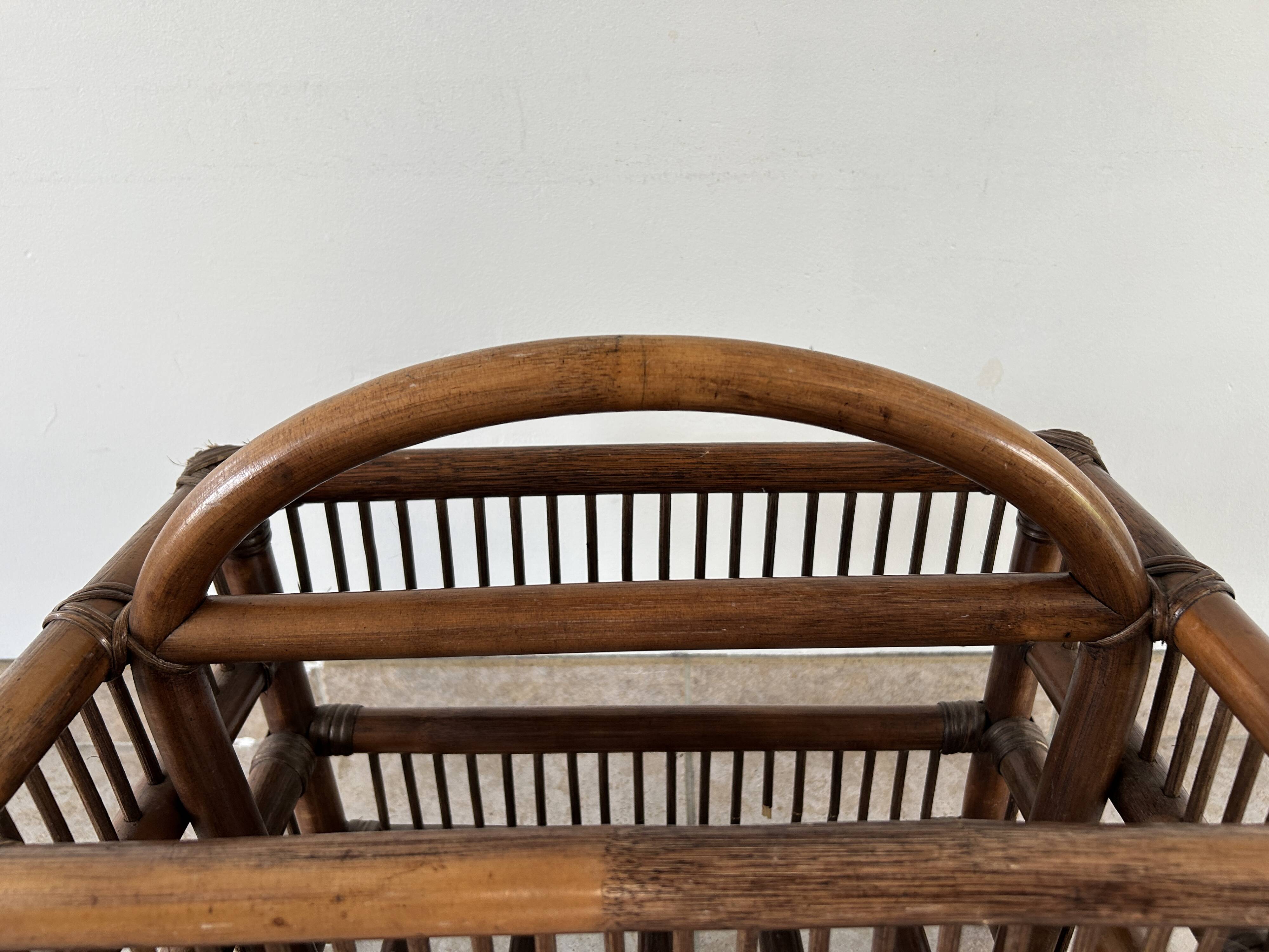 Rattan and wood magazine rack - VINTAGE (1970)