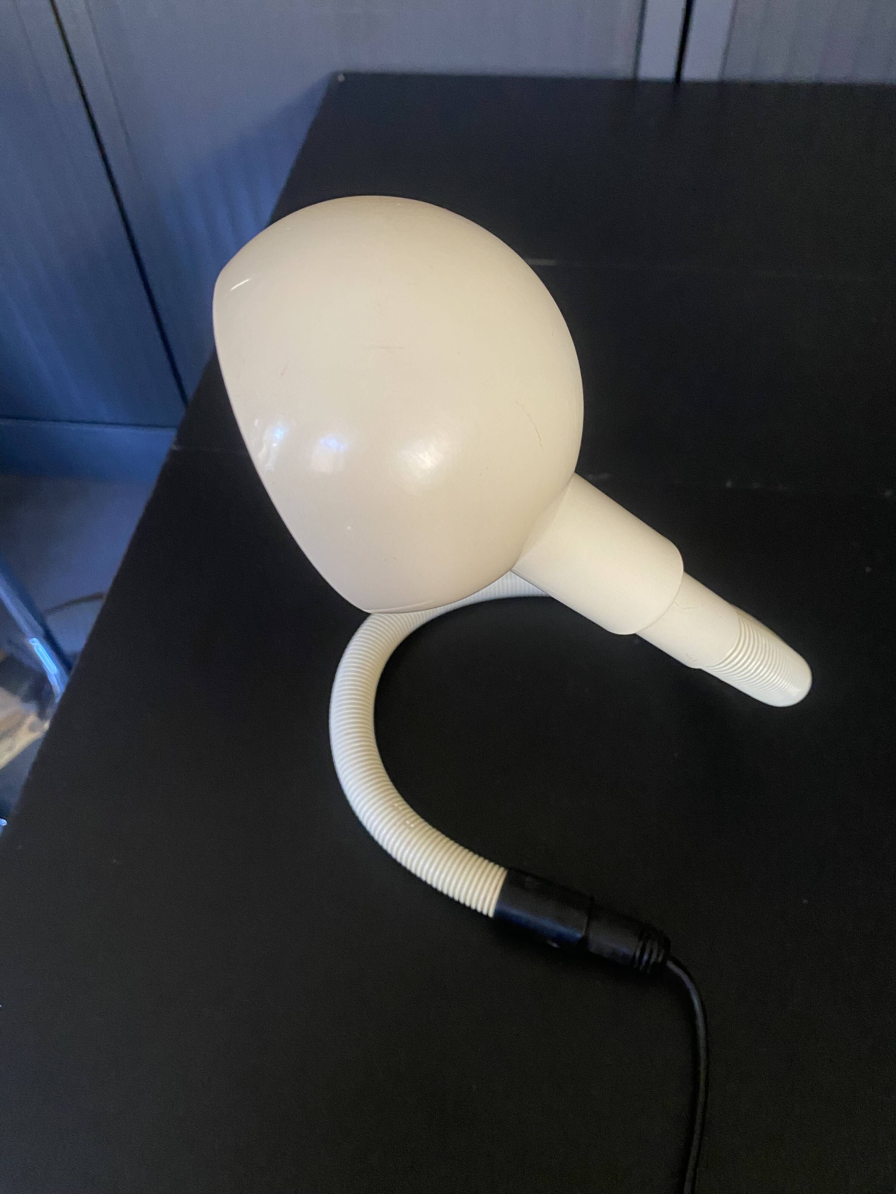 Lampe blanche Hebi d’ Isao Hosoe pour Valenti blanc crème vintage 1970