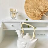 Duck teapot with rattan handle and scoubidou