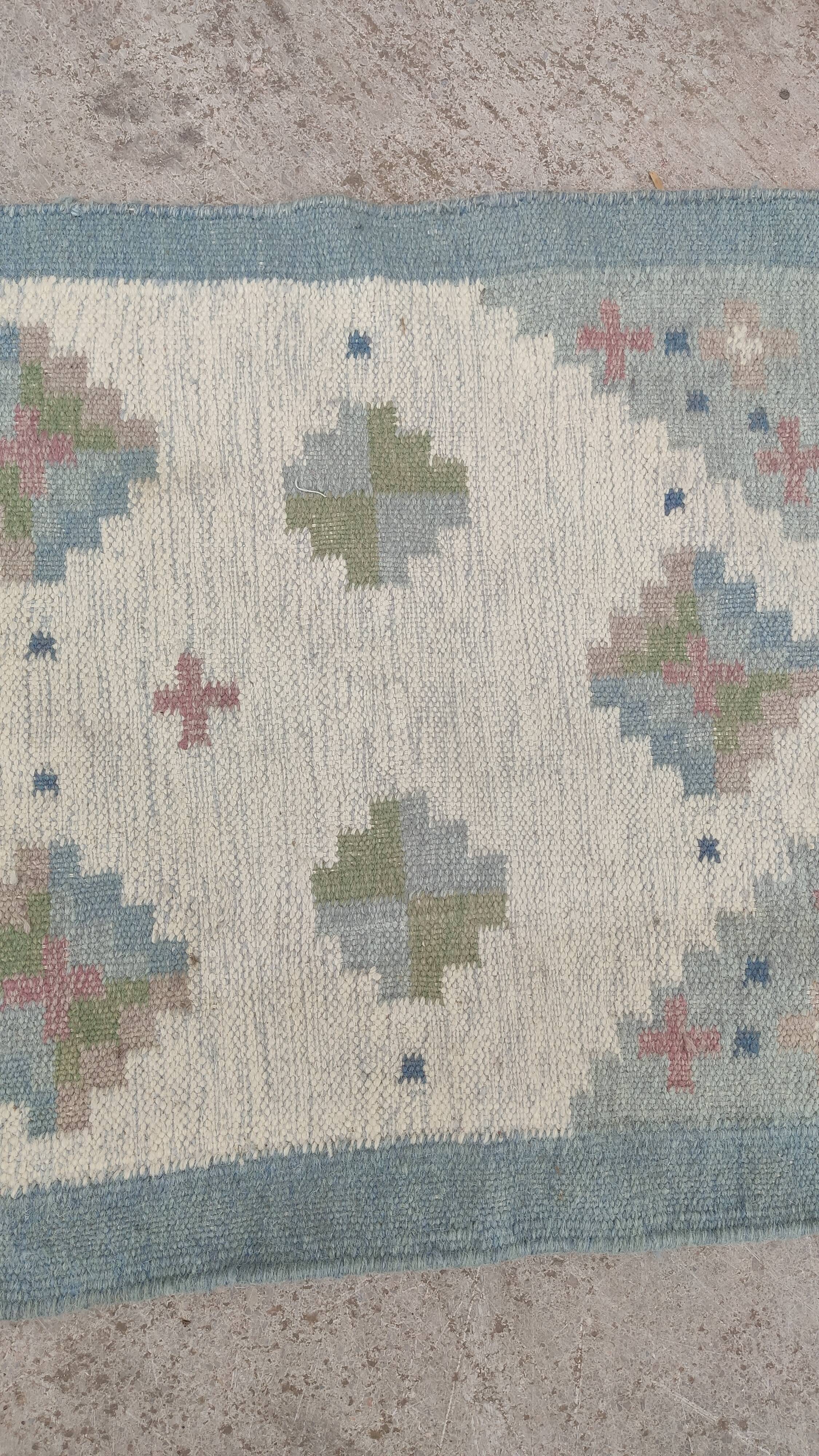 Carpets made of flat wool weaving, Swedish