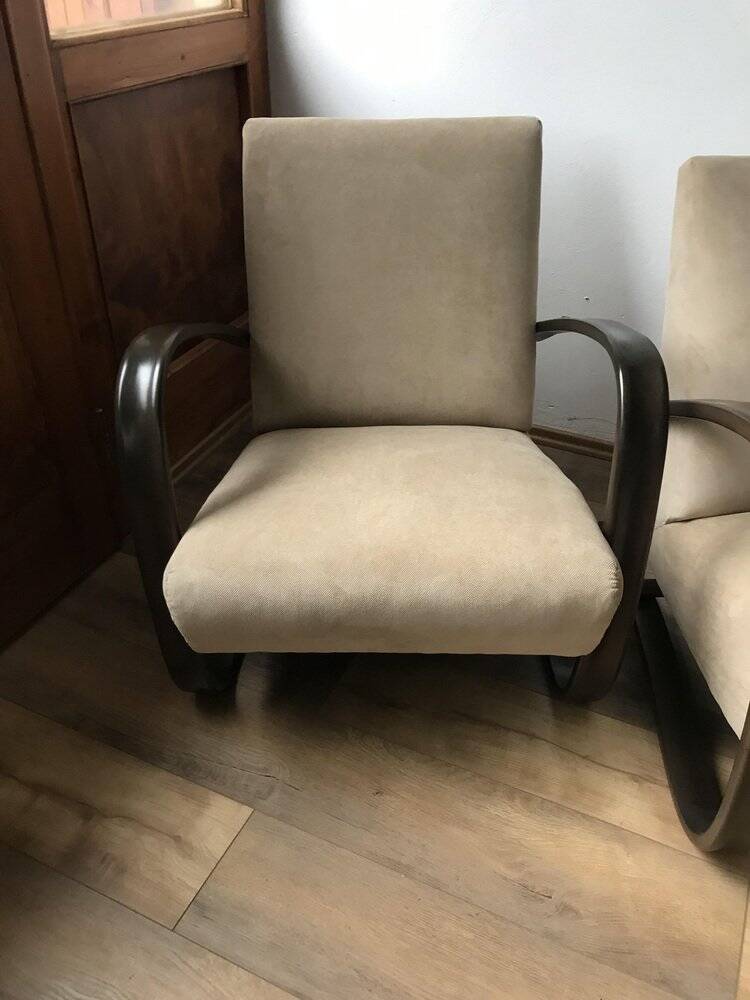Paire de fauteuils H 269 marron en hêtre et tissu par Jindrich Halabala (années 1930)