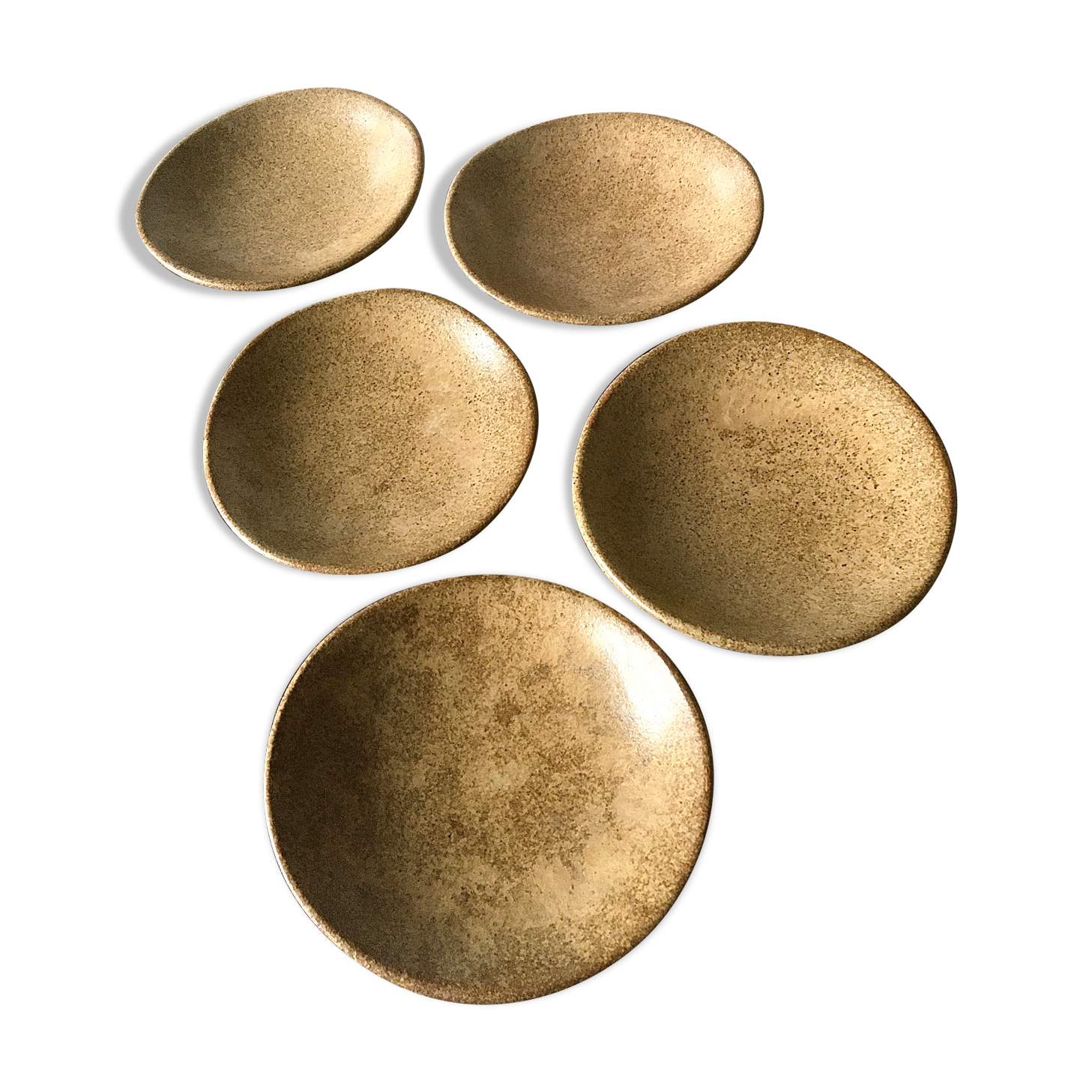 Set of ceramic bread plates