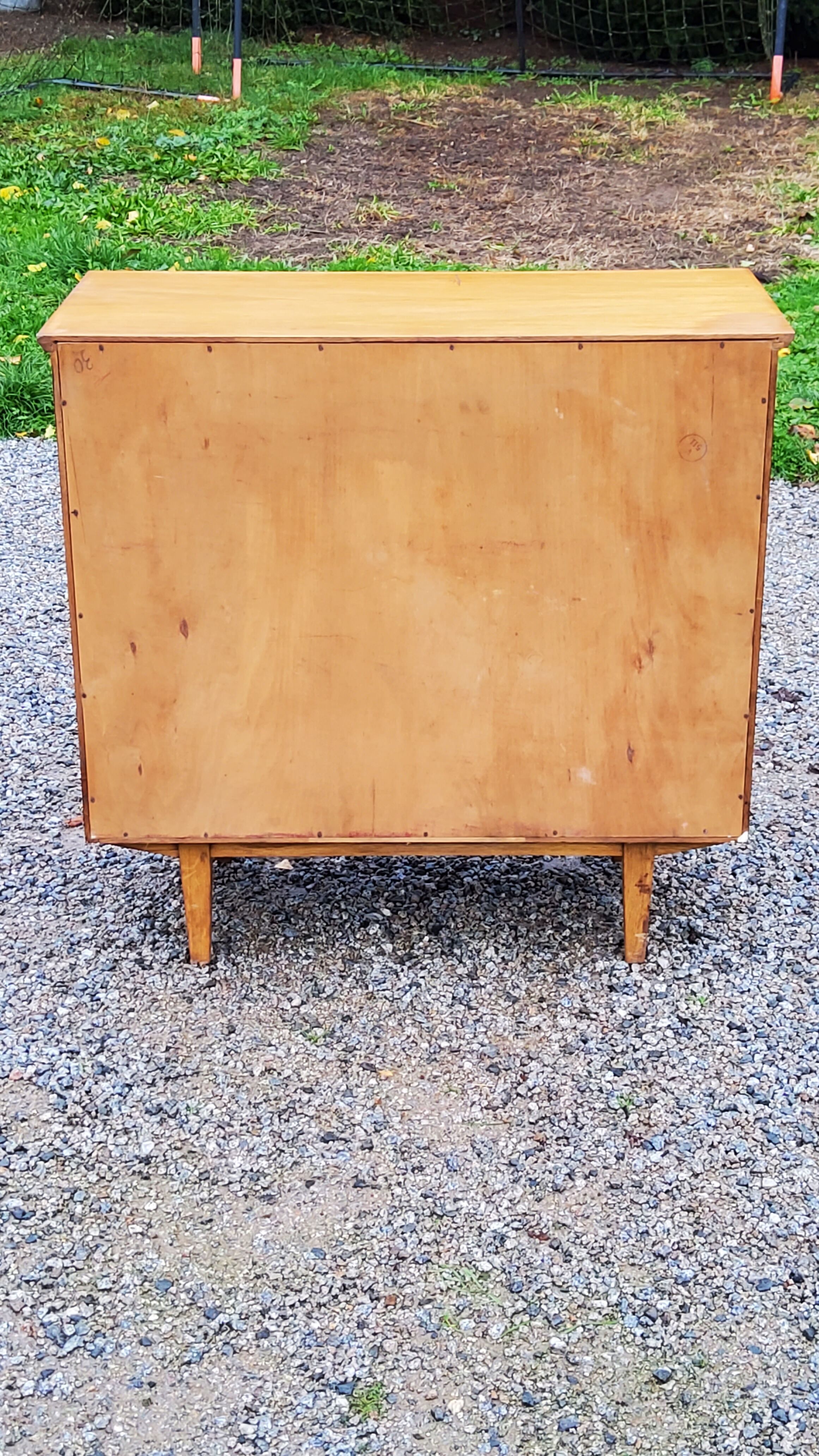 Vintage chest of drawers from the 50s in blond oak 4 drawers feet bobbin