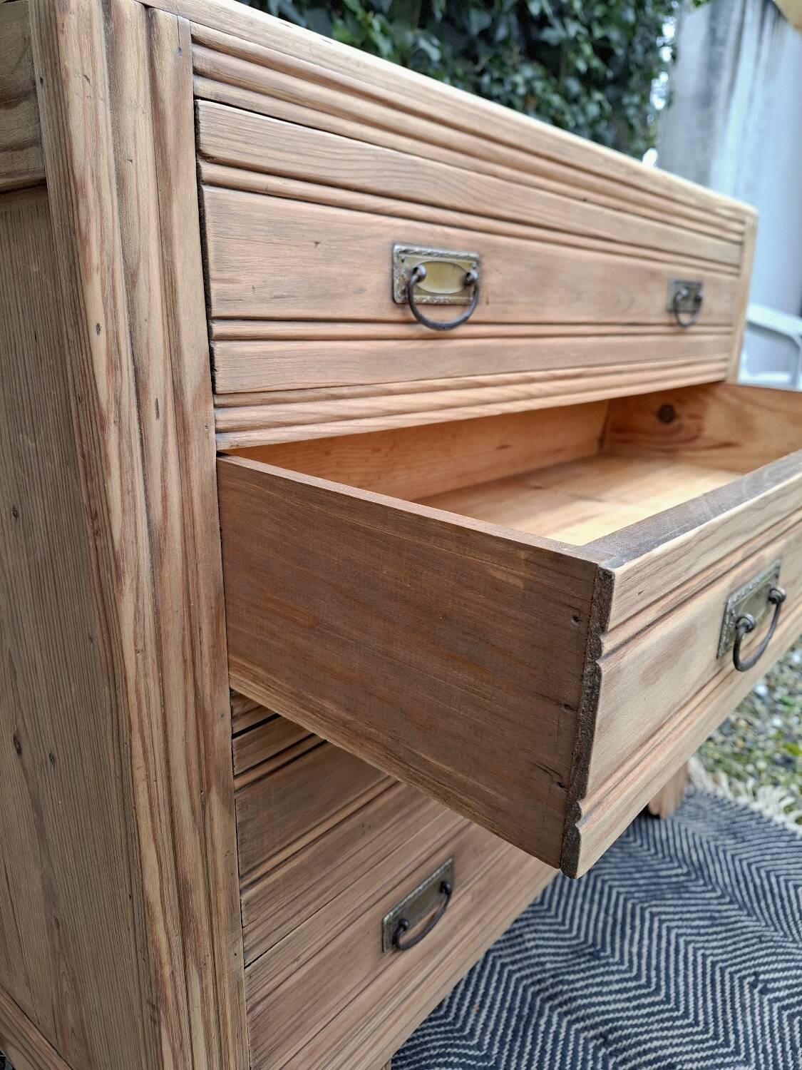 Art Deco Chest of Drawers