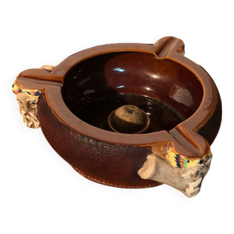 Pipe ashtray