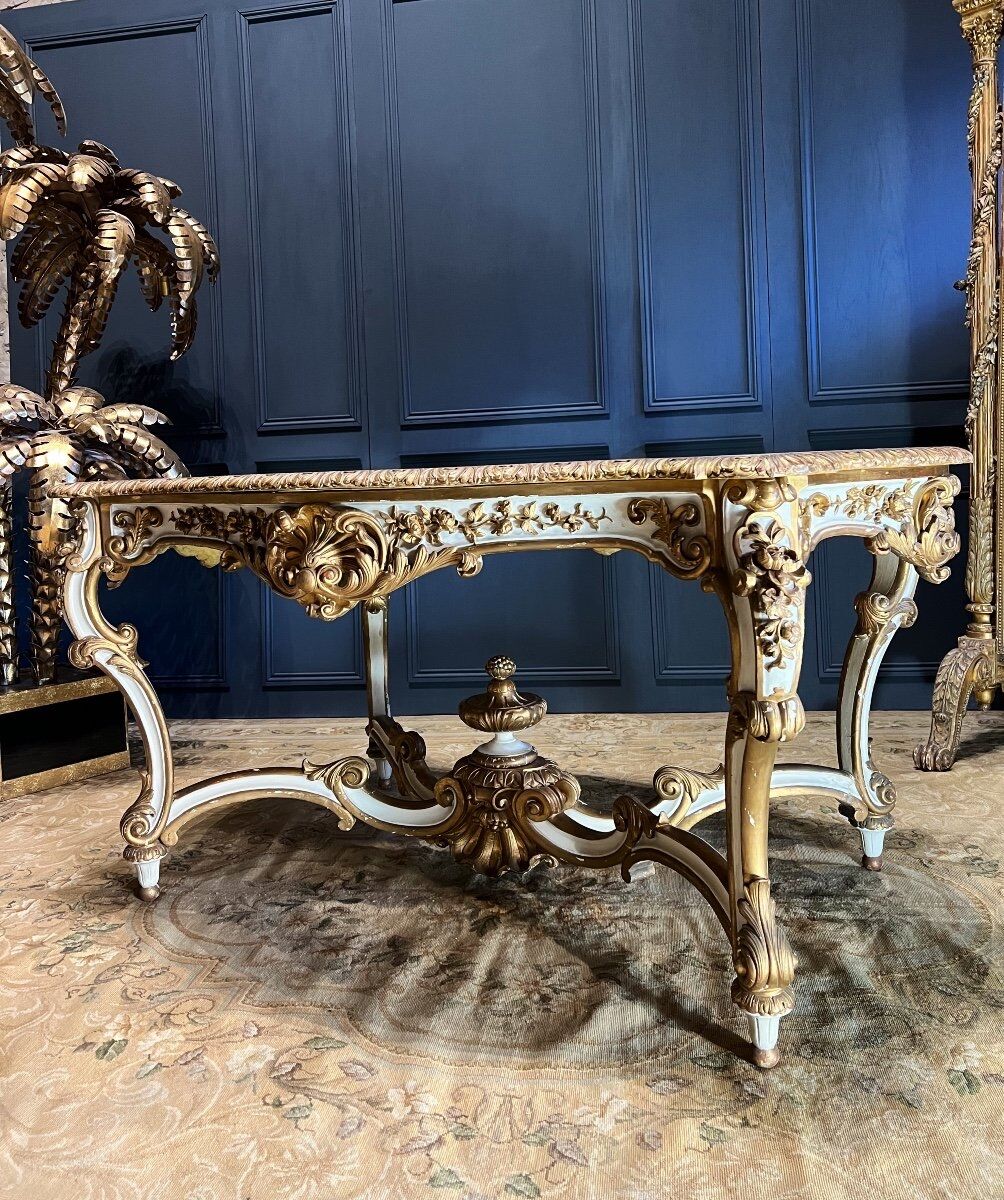 Mid-period table Napoleon III in painted and gilded wood