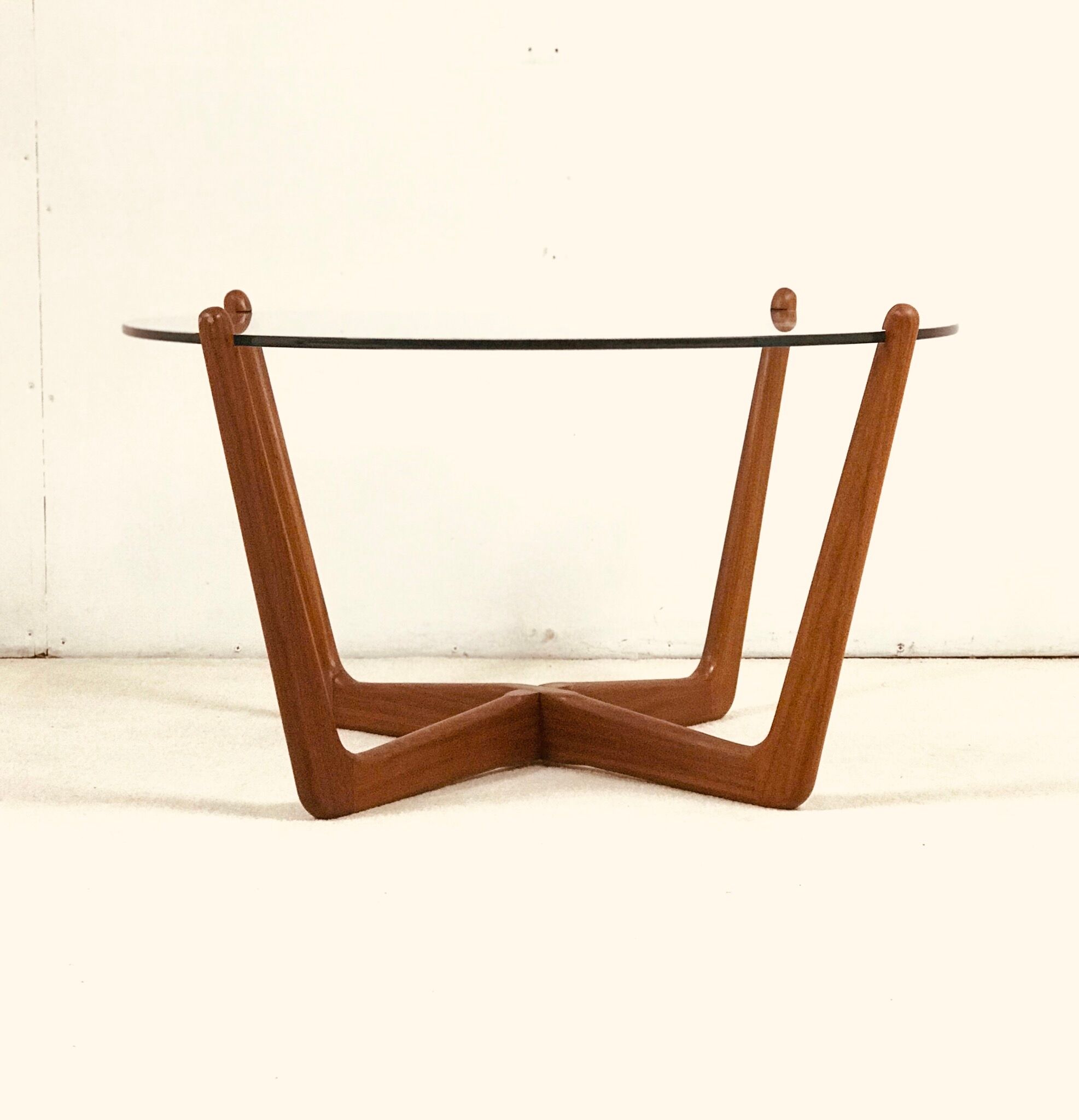 Coffee table made by Lebus in solid teak