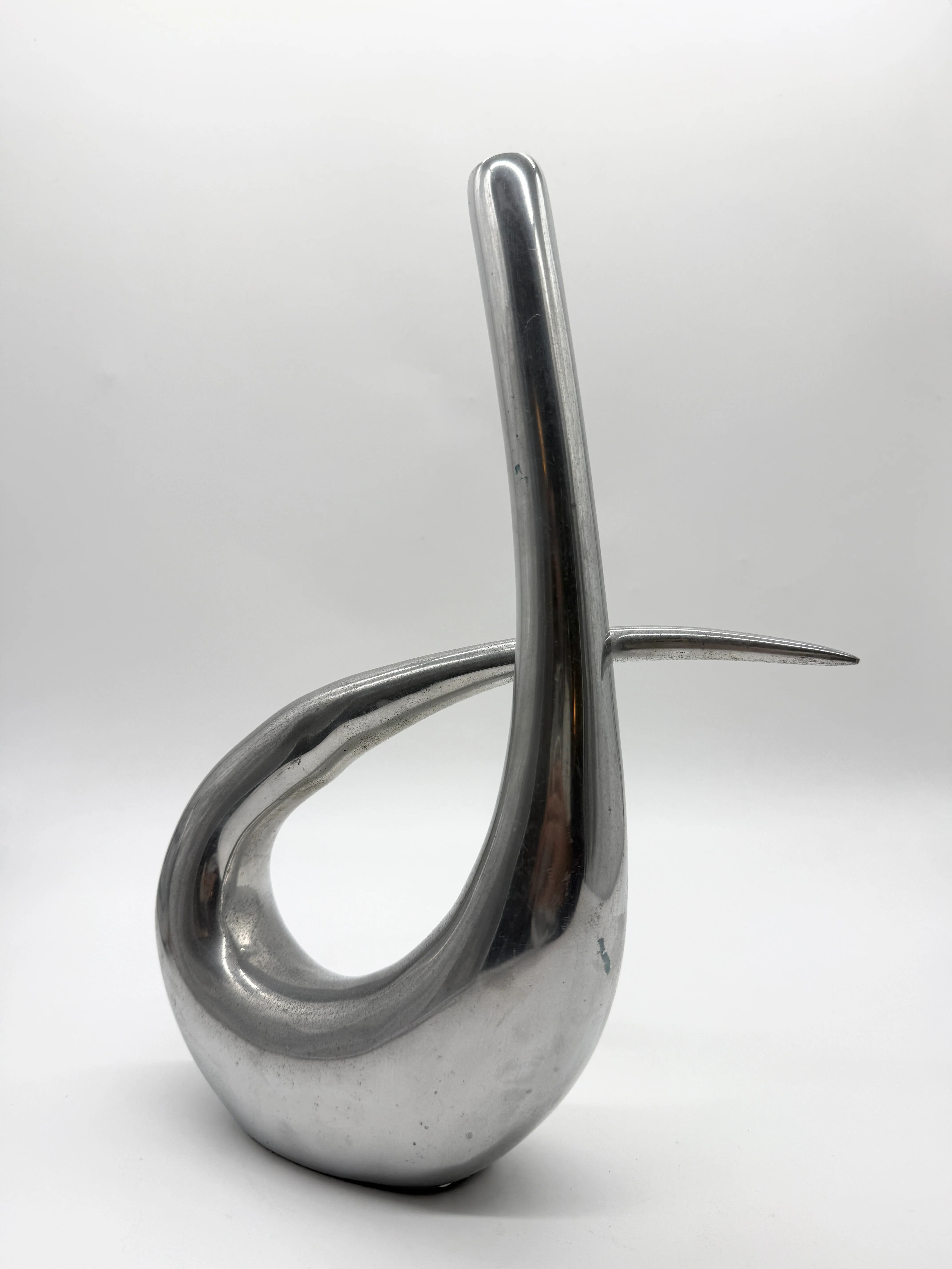 Vase zoomorphe en fonte d’aluminium, 1970s