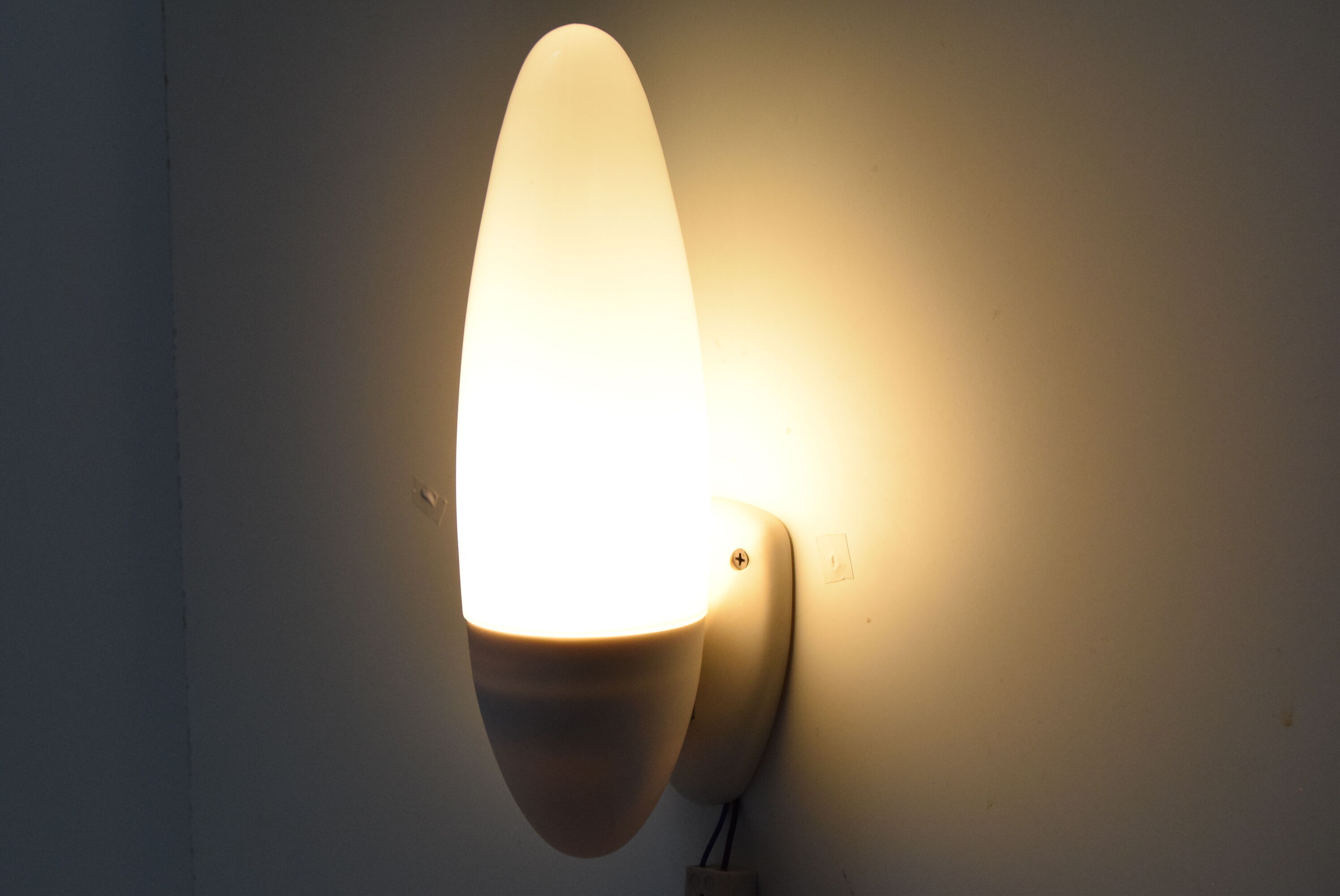 Mid-century Design Bakelite Wall Lamp,1960's.