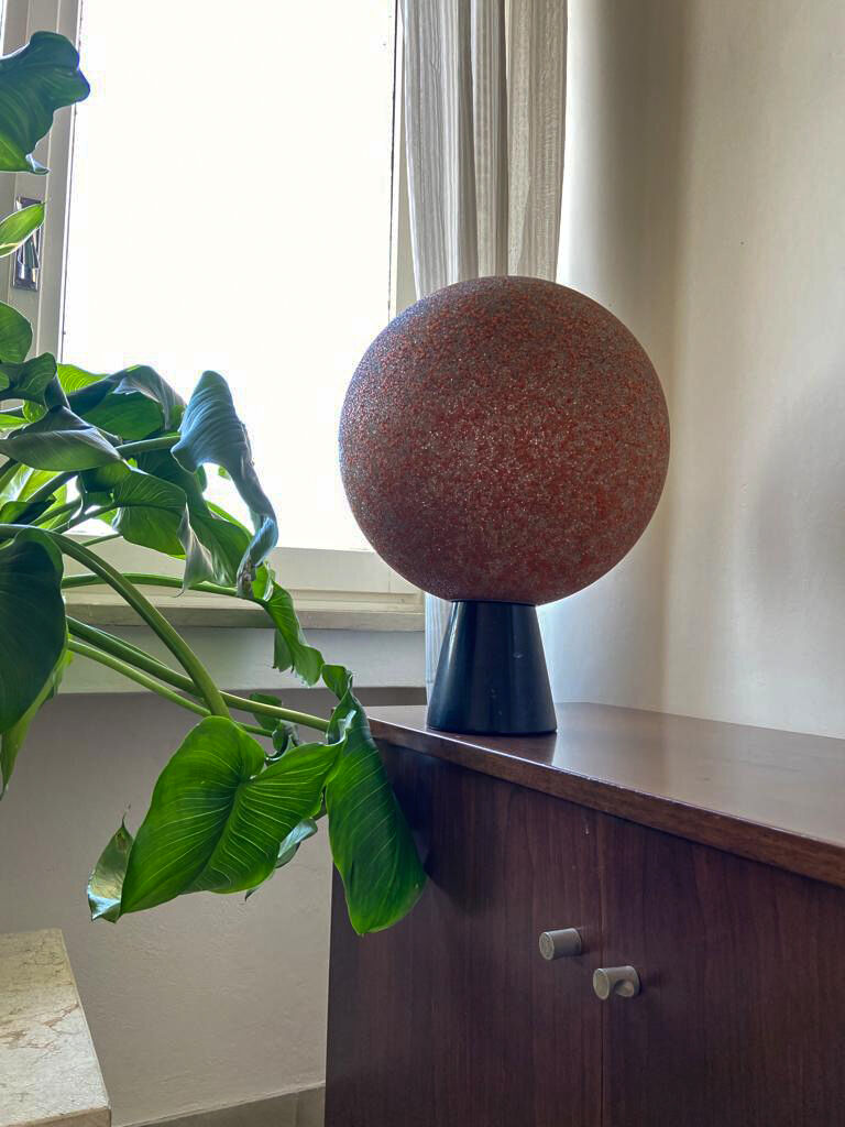 Lampe de table « Marte » avec base en marbre noir Marquina Jonh & Silvia Reid Années 1960