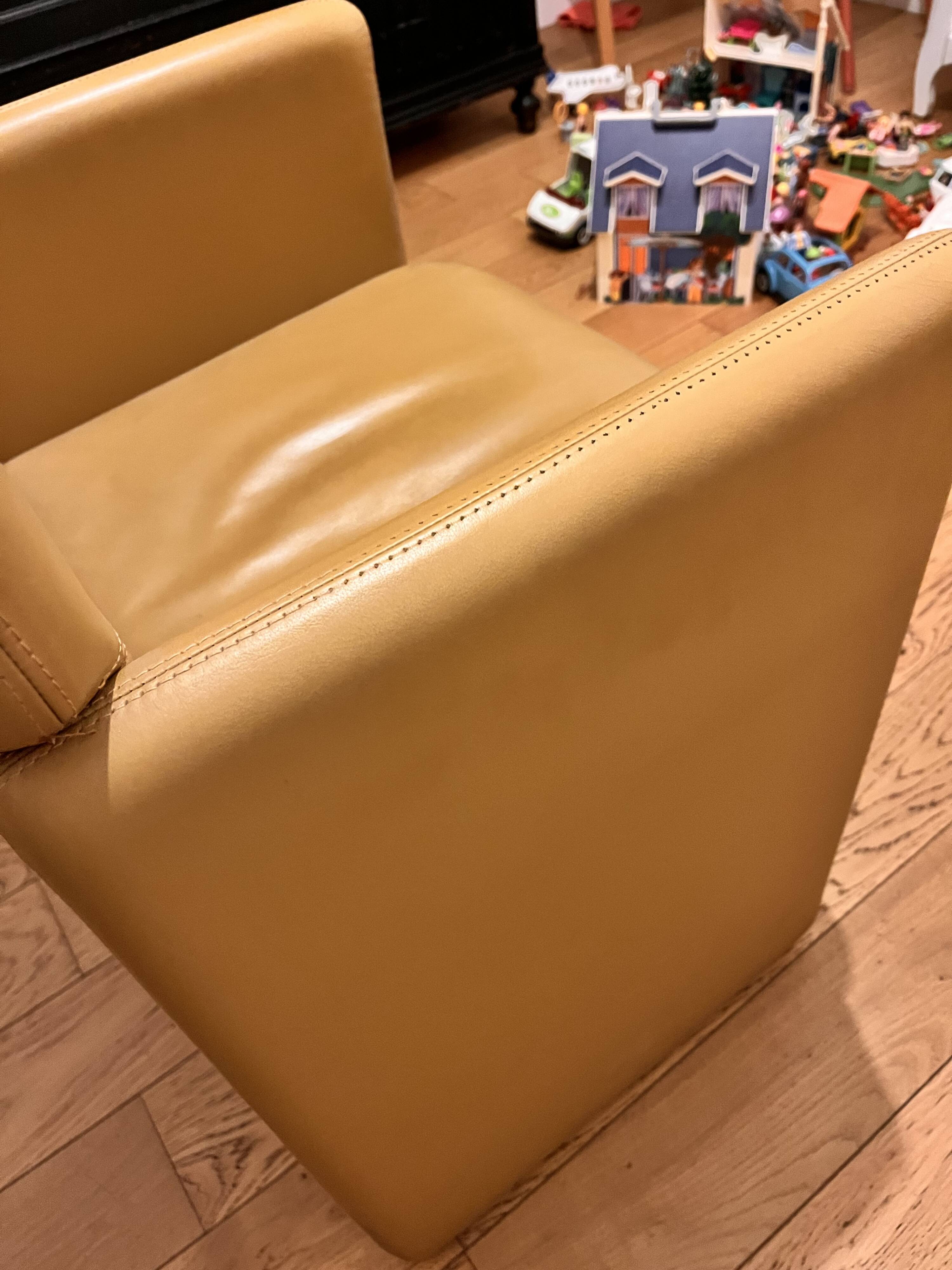 Lot of 2 Tecno Spa S148 Armchairs by Eugenio Gerli