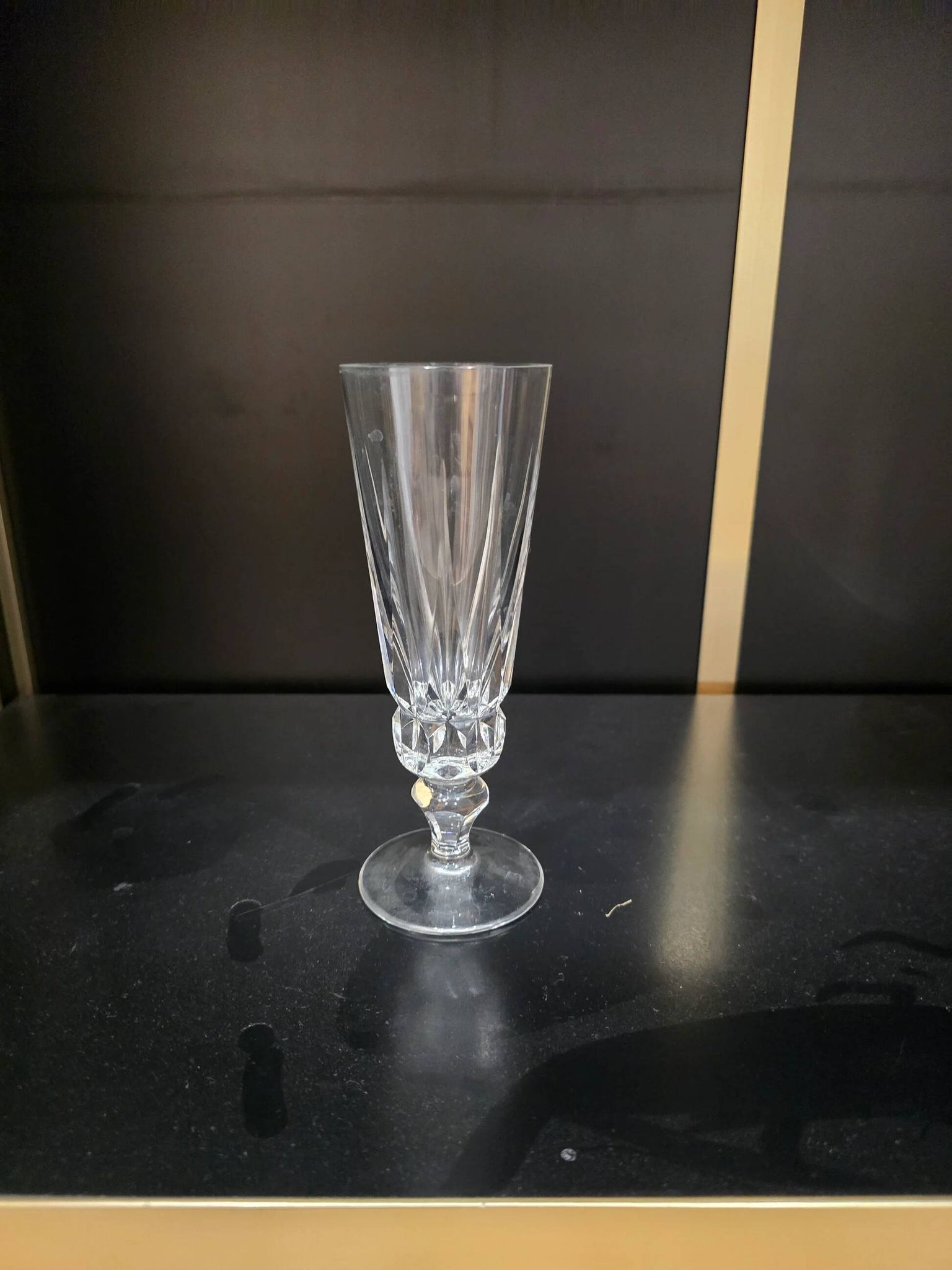 12 Saint-Louis Guernesey model champagne flutes in cut crystal