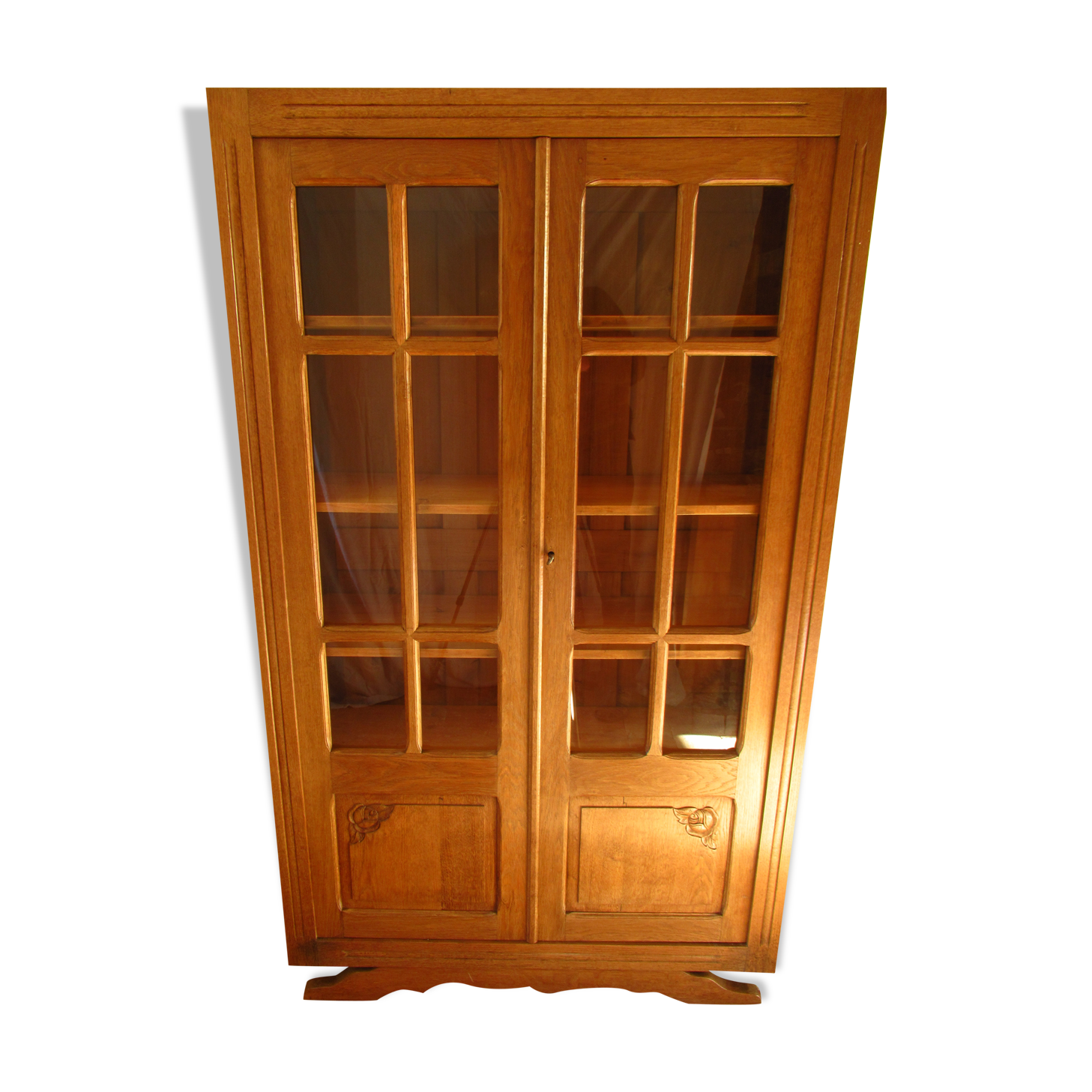 Glass-glazed parisian wardrobe