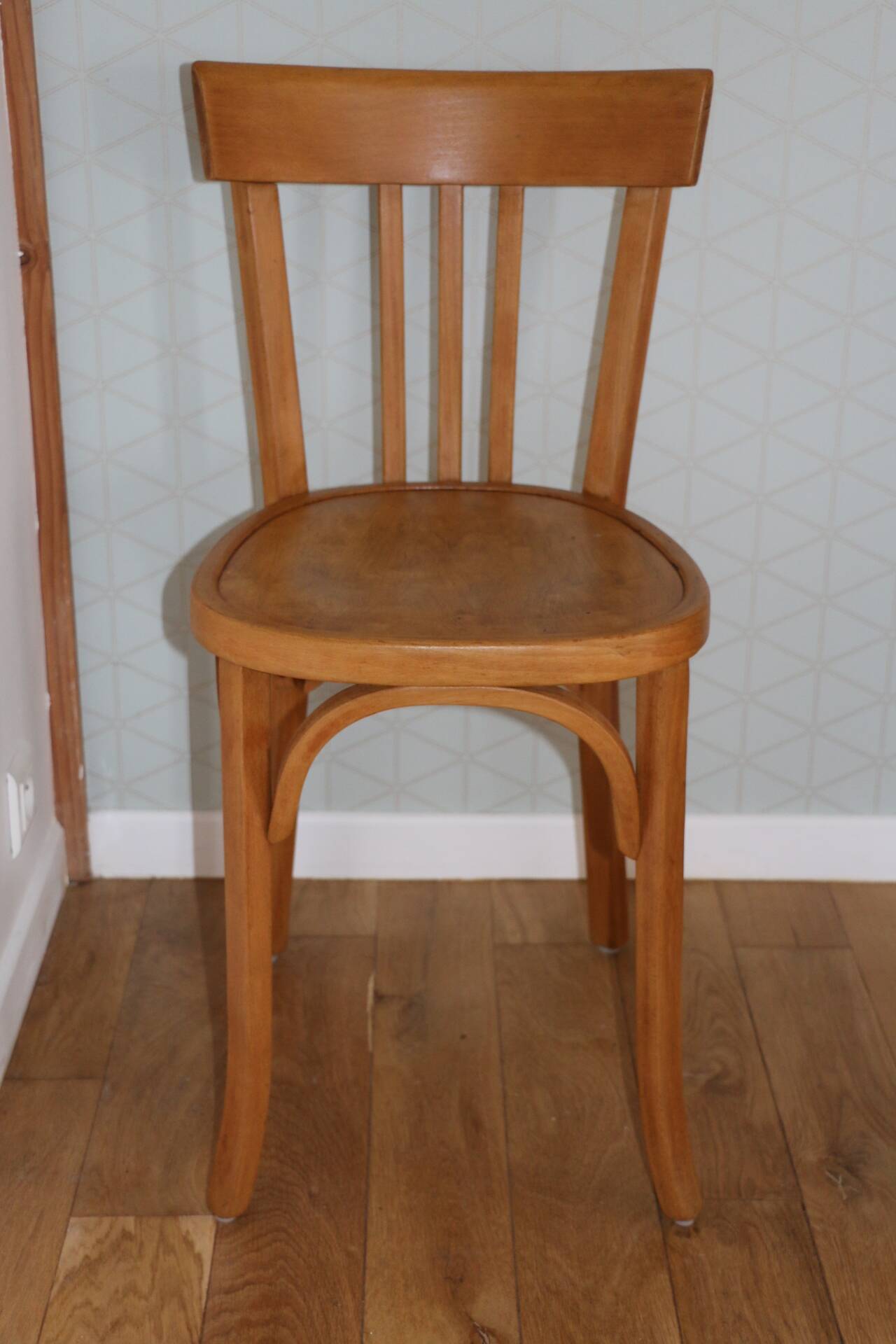 Set of 4 Baumann N°26 light beech chairs