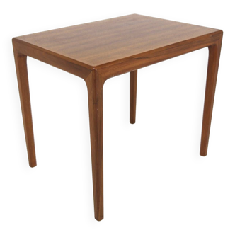 Table d'appoint scandinave en noyer par Bertil Fridhagen pour Bodafors, Suède, 1960