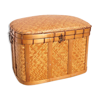 Chest bamboo trunk