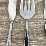 14 fish cutlery sets, 6 forks, 6 knives, 2 stainless steel serving cutlery sets