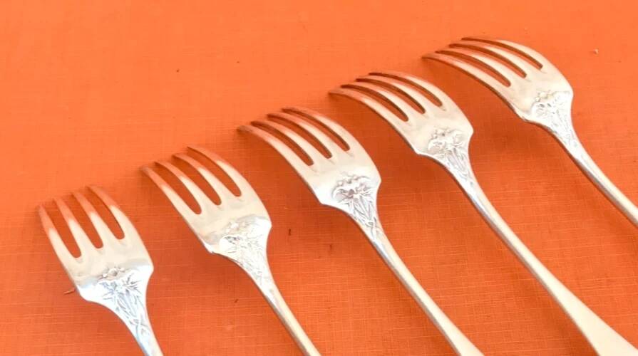 5 table forks Orfèvre Christofle Collection Fidelio baguette
