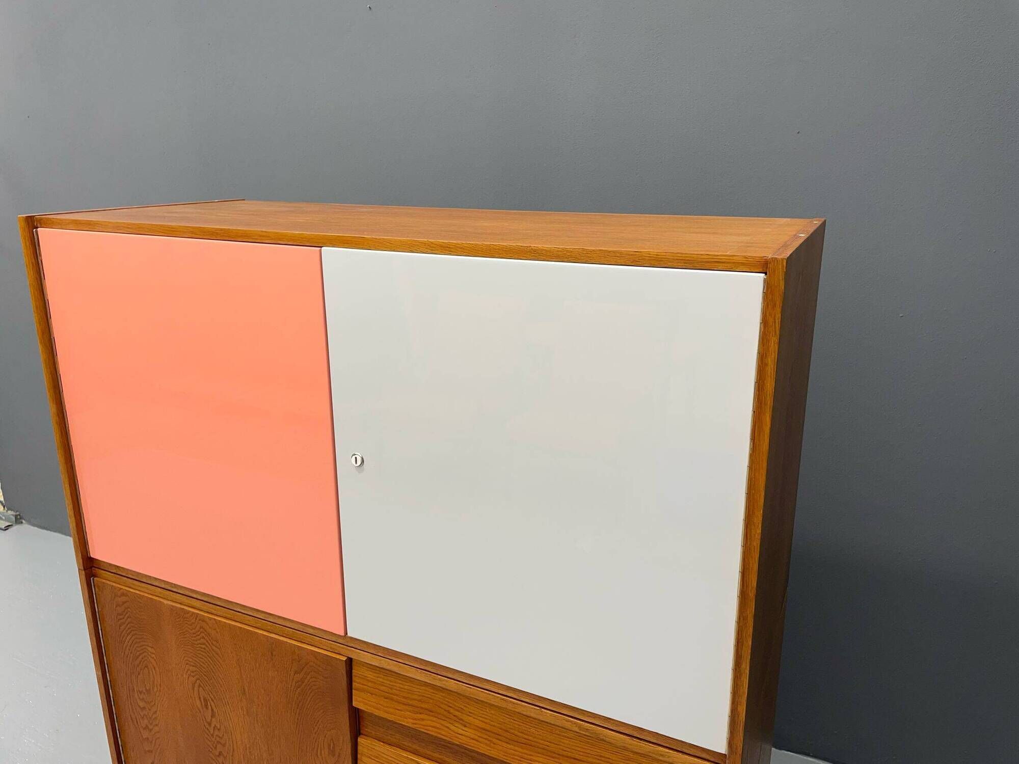 Meuble U-450 en Chêne par Jiří Jiroutek pour Interiér Praha, Tchécoslovaquie, 1