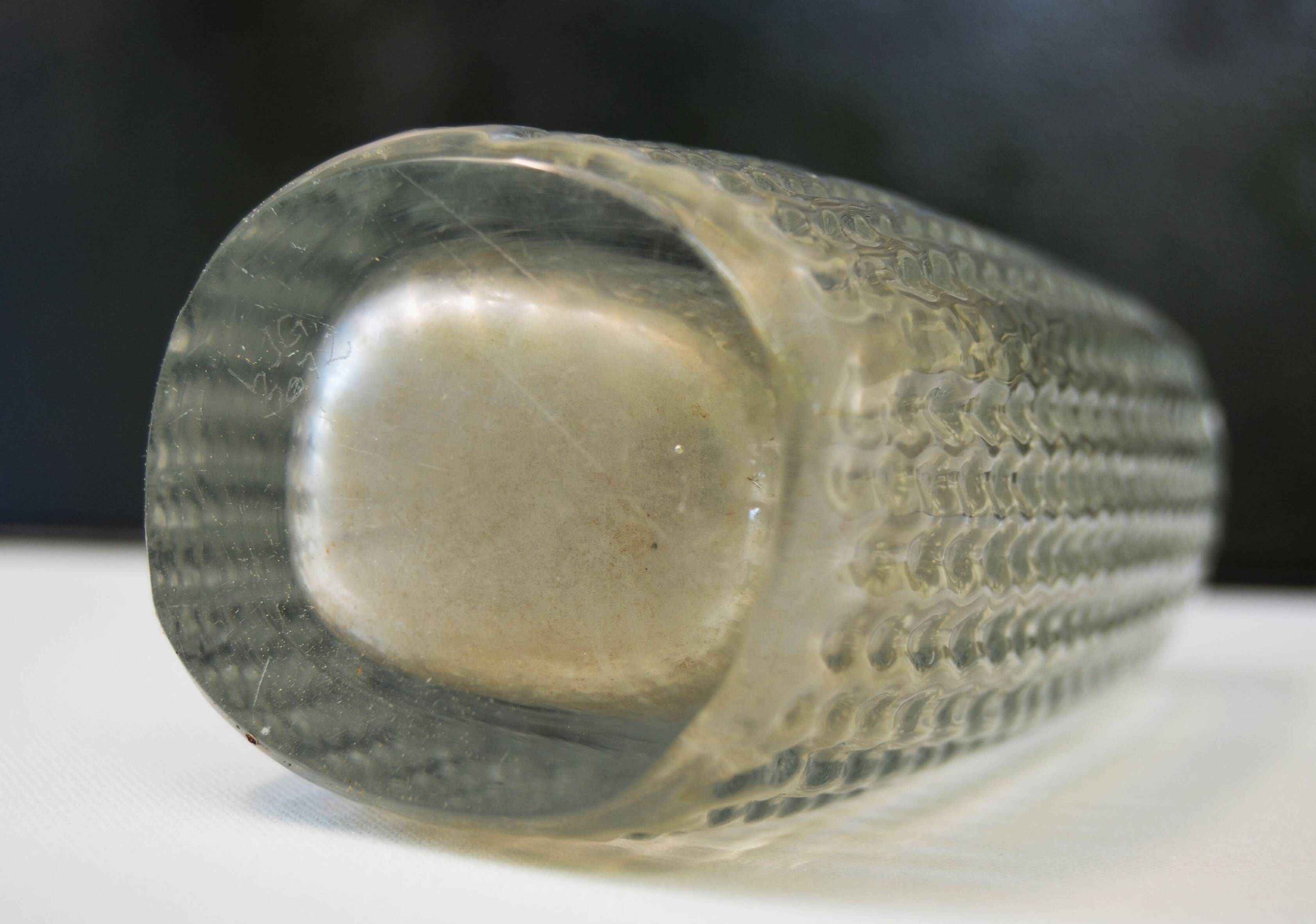 Mid Century Signed Glass Vase Kurt Wokan for Ingrid    - 18,5 cm tall