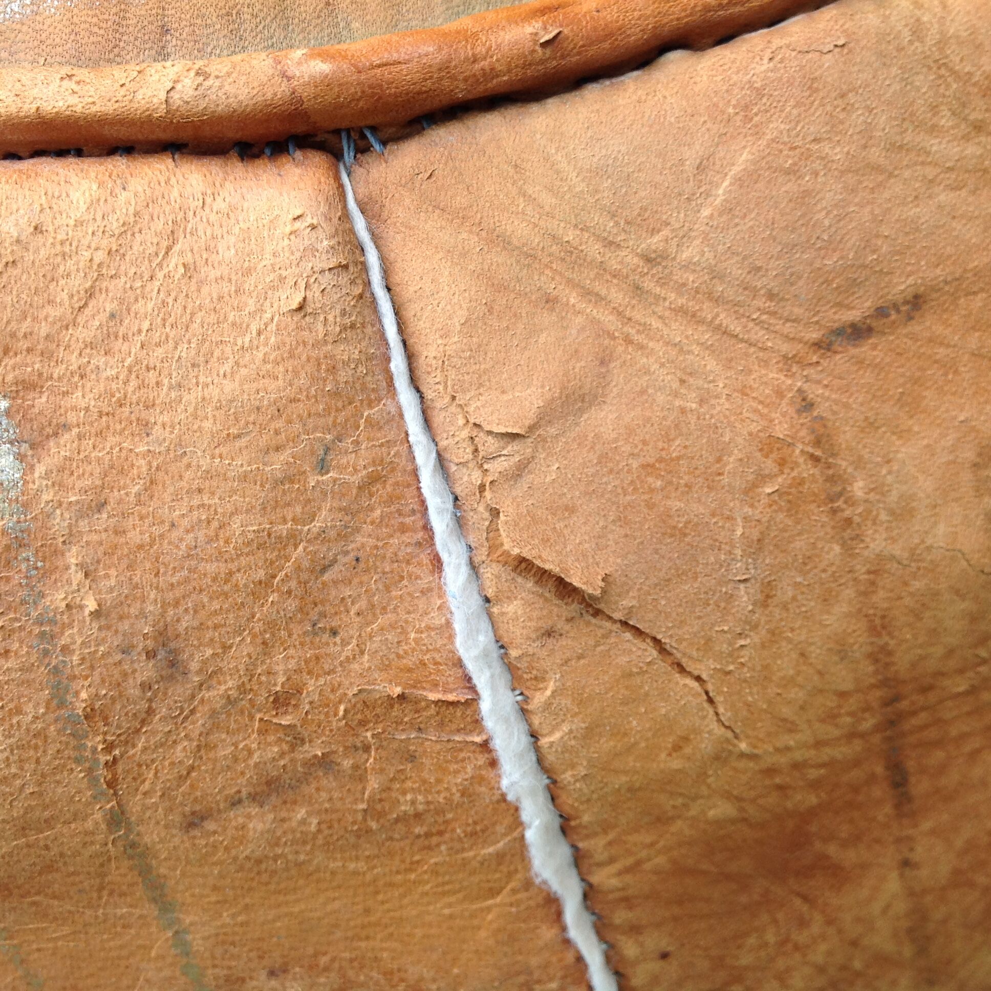 Leather pouf