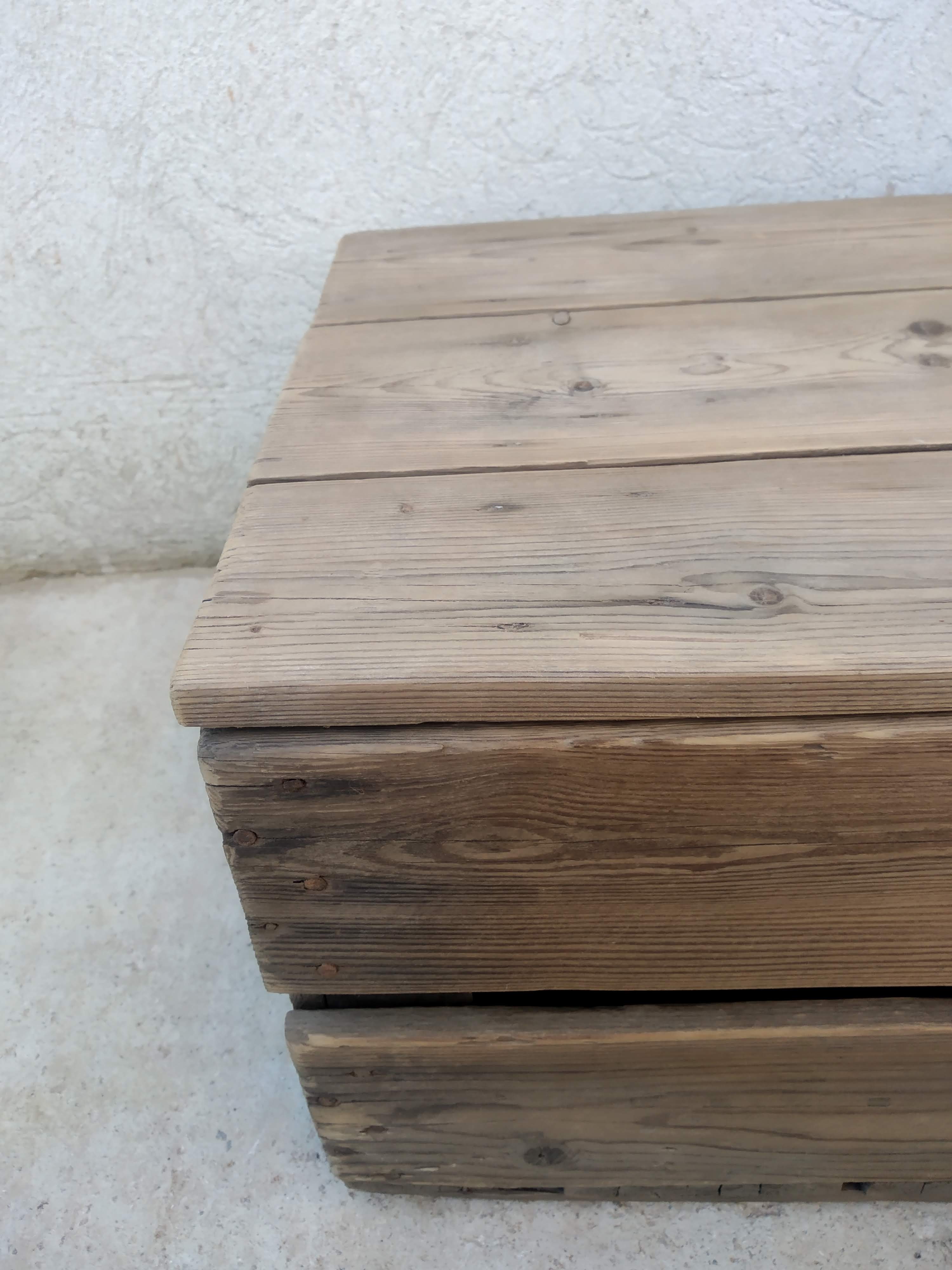 Old wooden box marked V.V Westerlee 1960