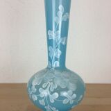 Vase en opaline émaillée, soliflore bleu