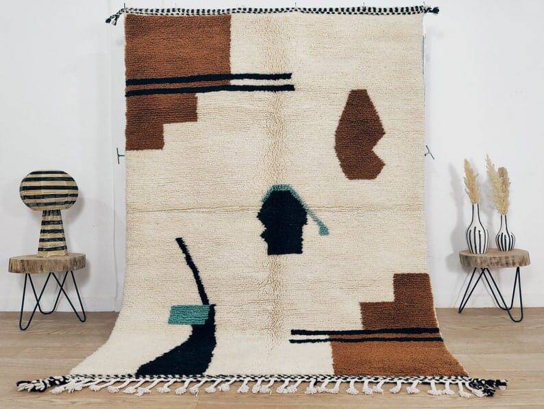 Handmade Berber rug in pure wool, size 150 x 250 cm