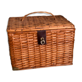 Small vintage wicker chest with clasp