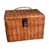 Small vintage wicker chest with clasp