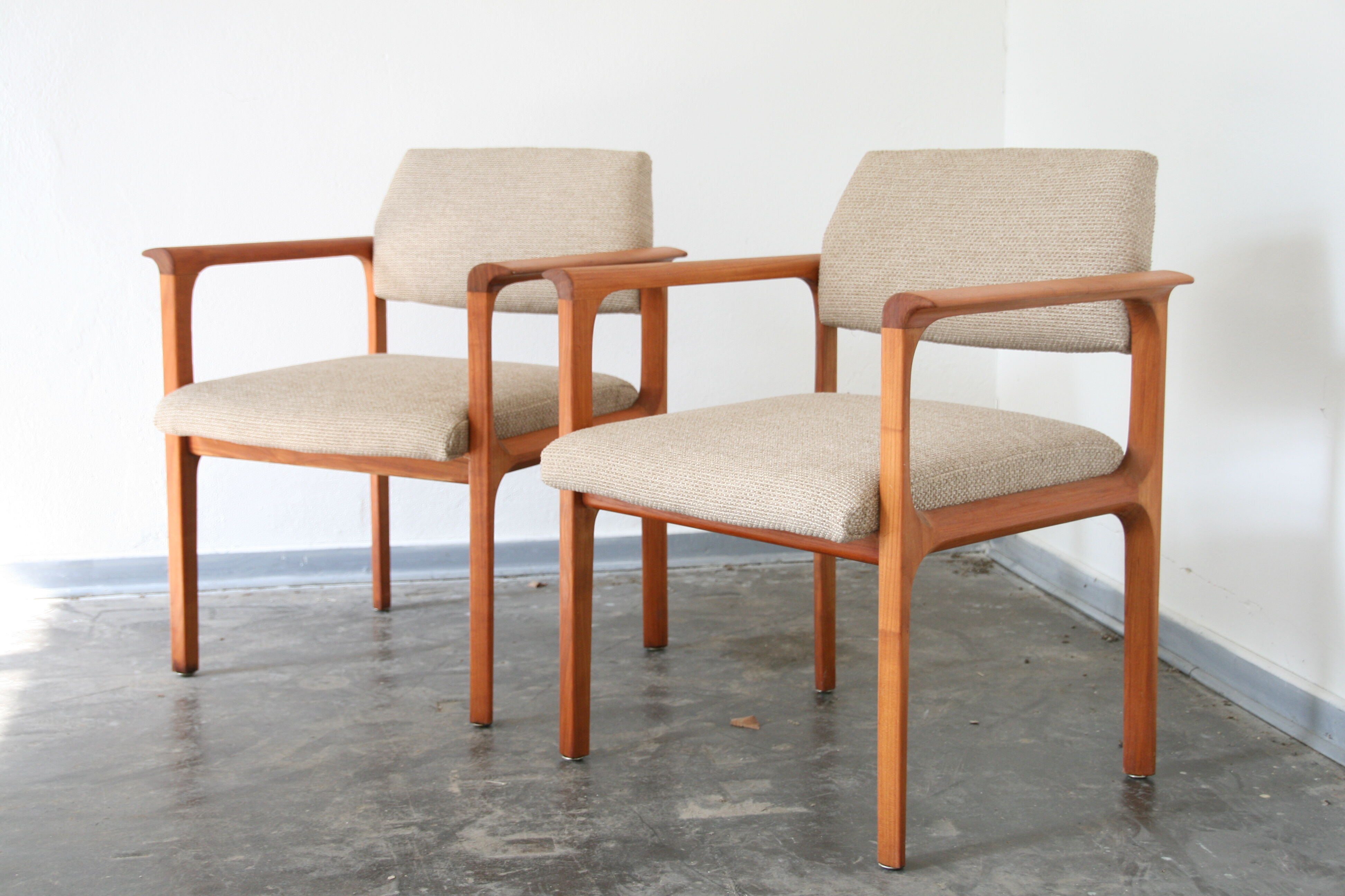 Paire de chaises conférence